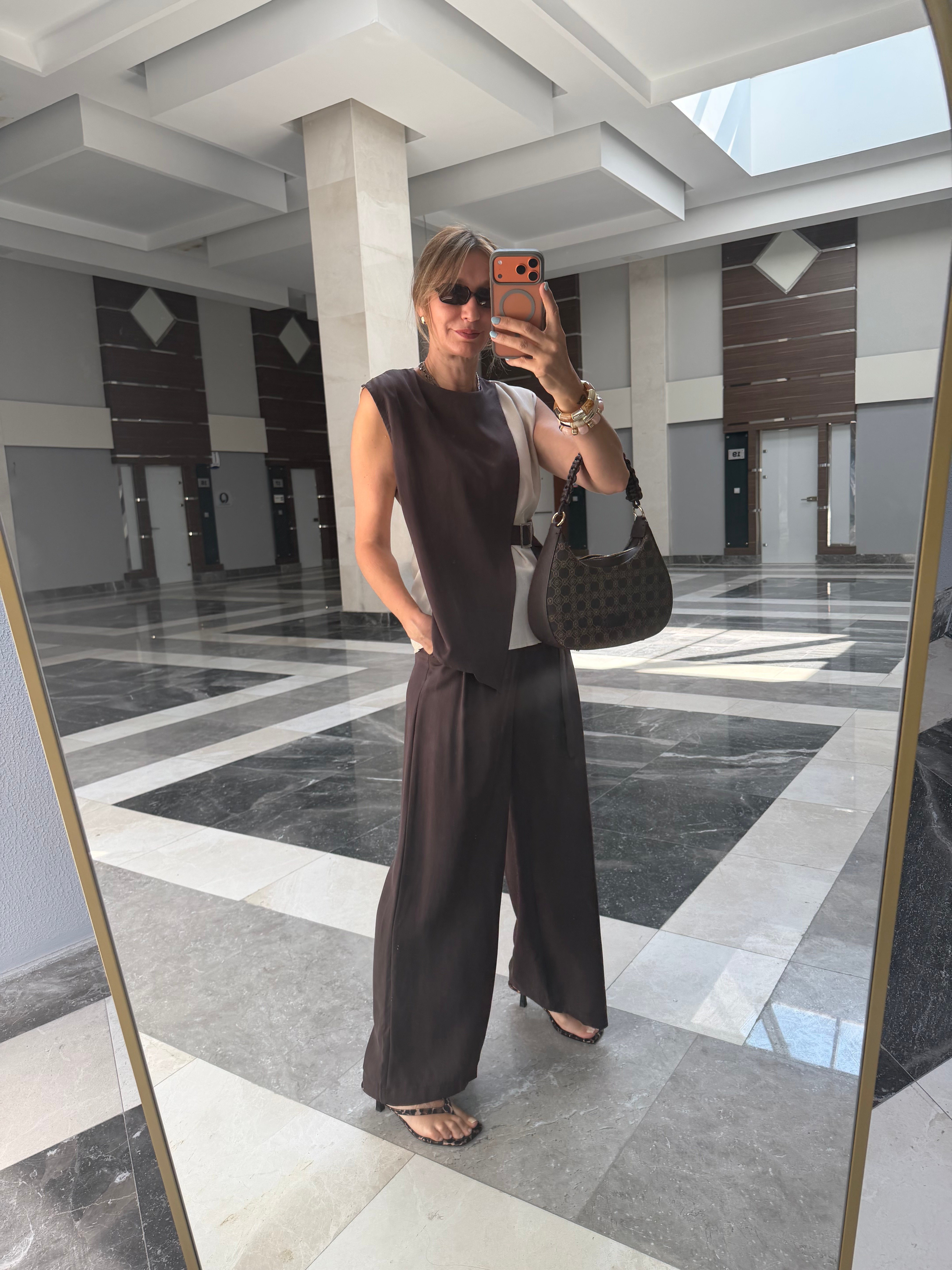 Kos Model Kahve Krem Premium Takım