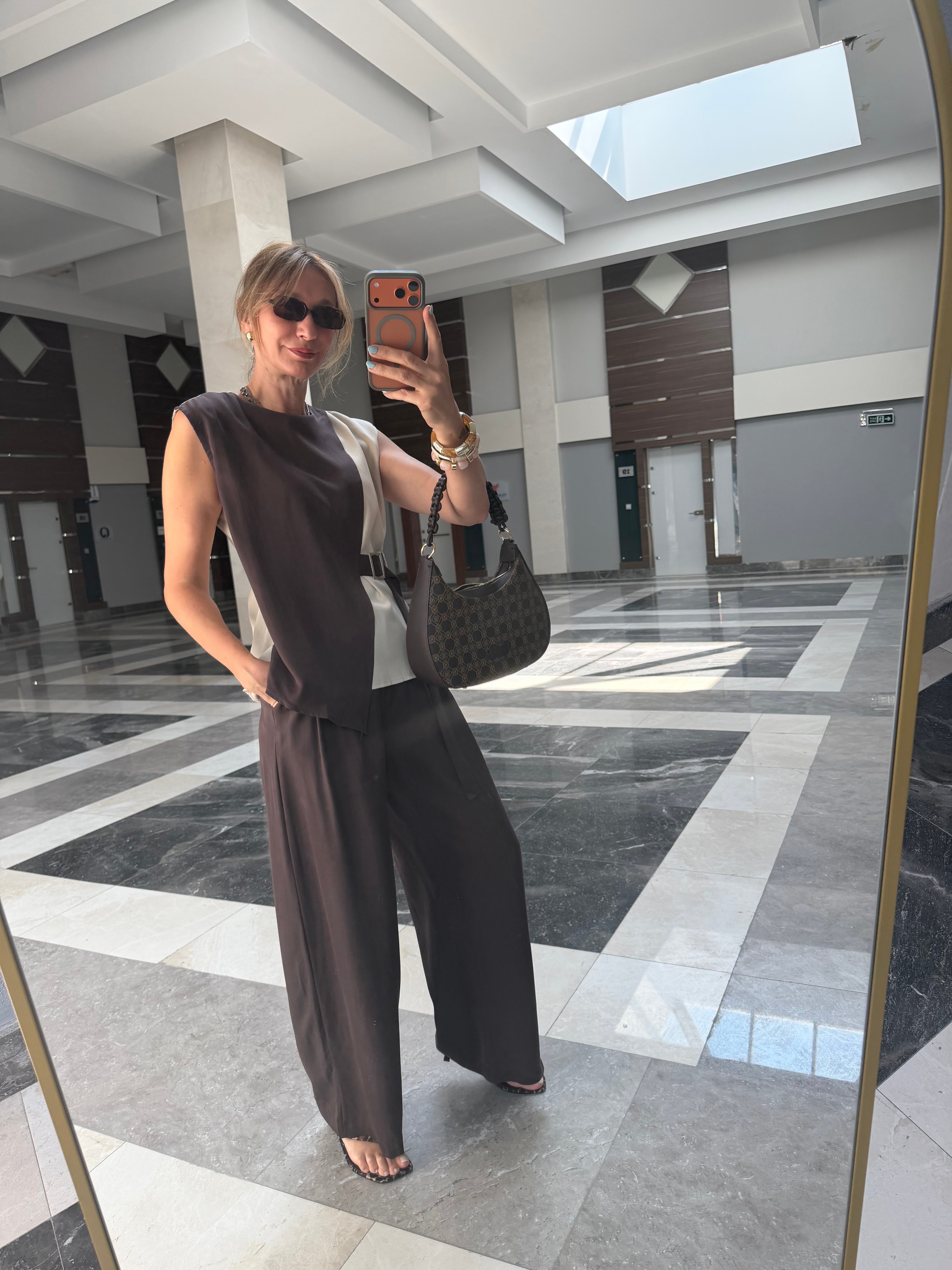 Kos Model Kahve Krem Premium Takım
