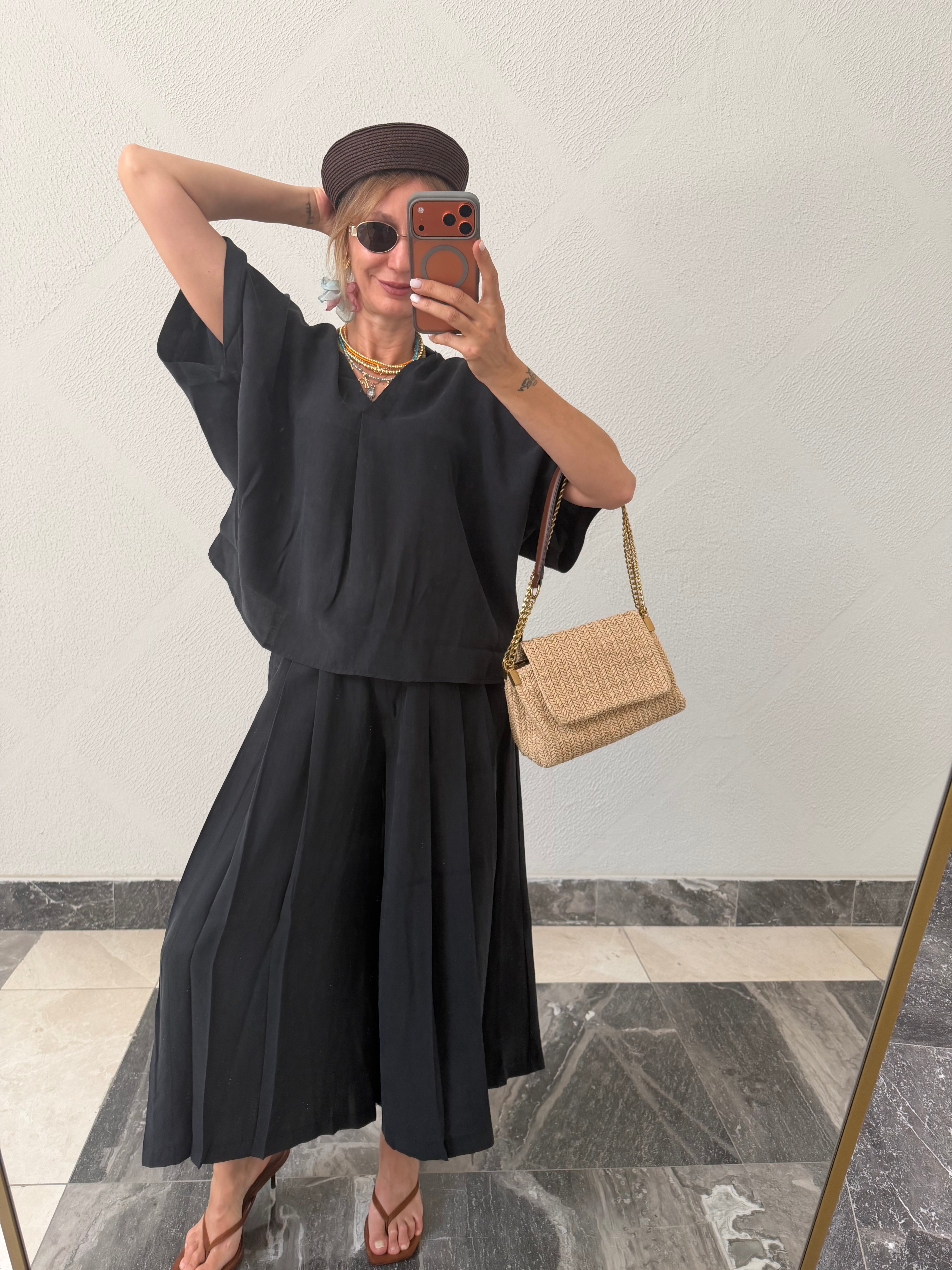 Kos Noir Bluz Pantolon Takım