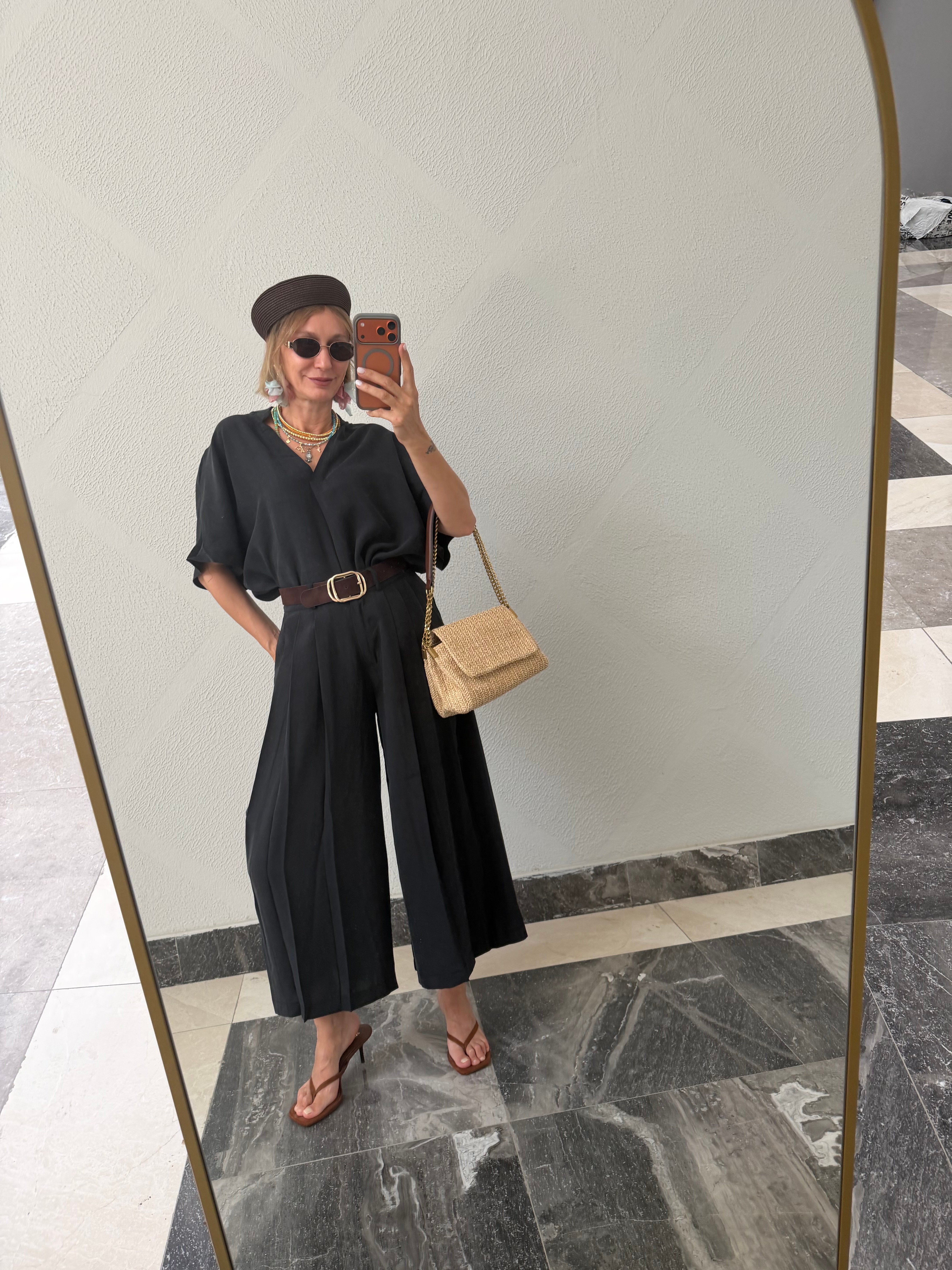 Kos Noir Bluz Pantolon Takım