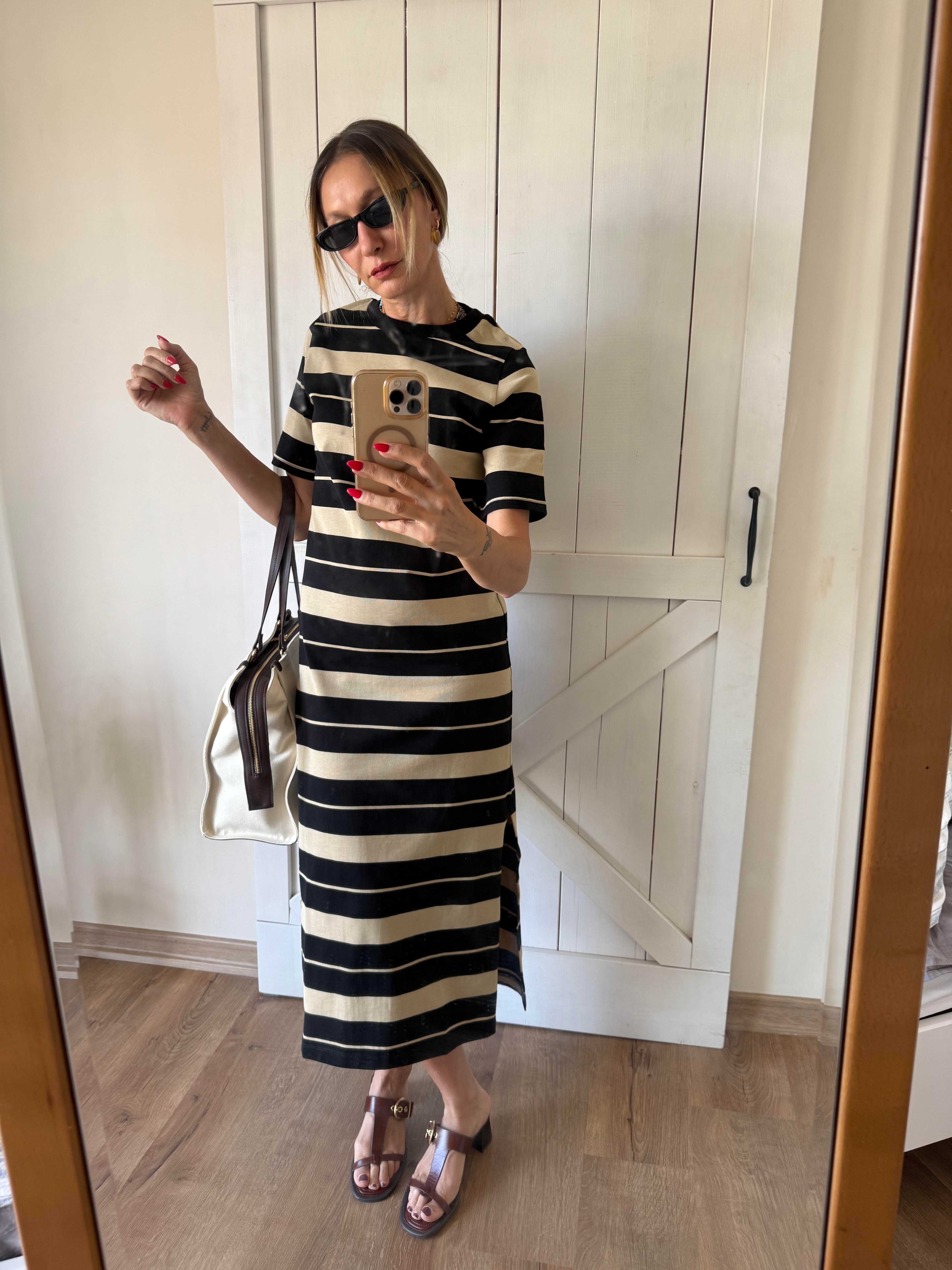 Kos Siyah-Vizon Çizgili Yan Yırtmaçlı Maxi Elbise