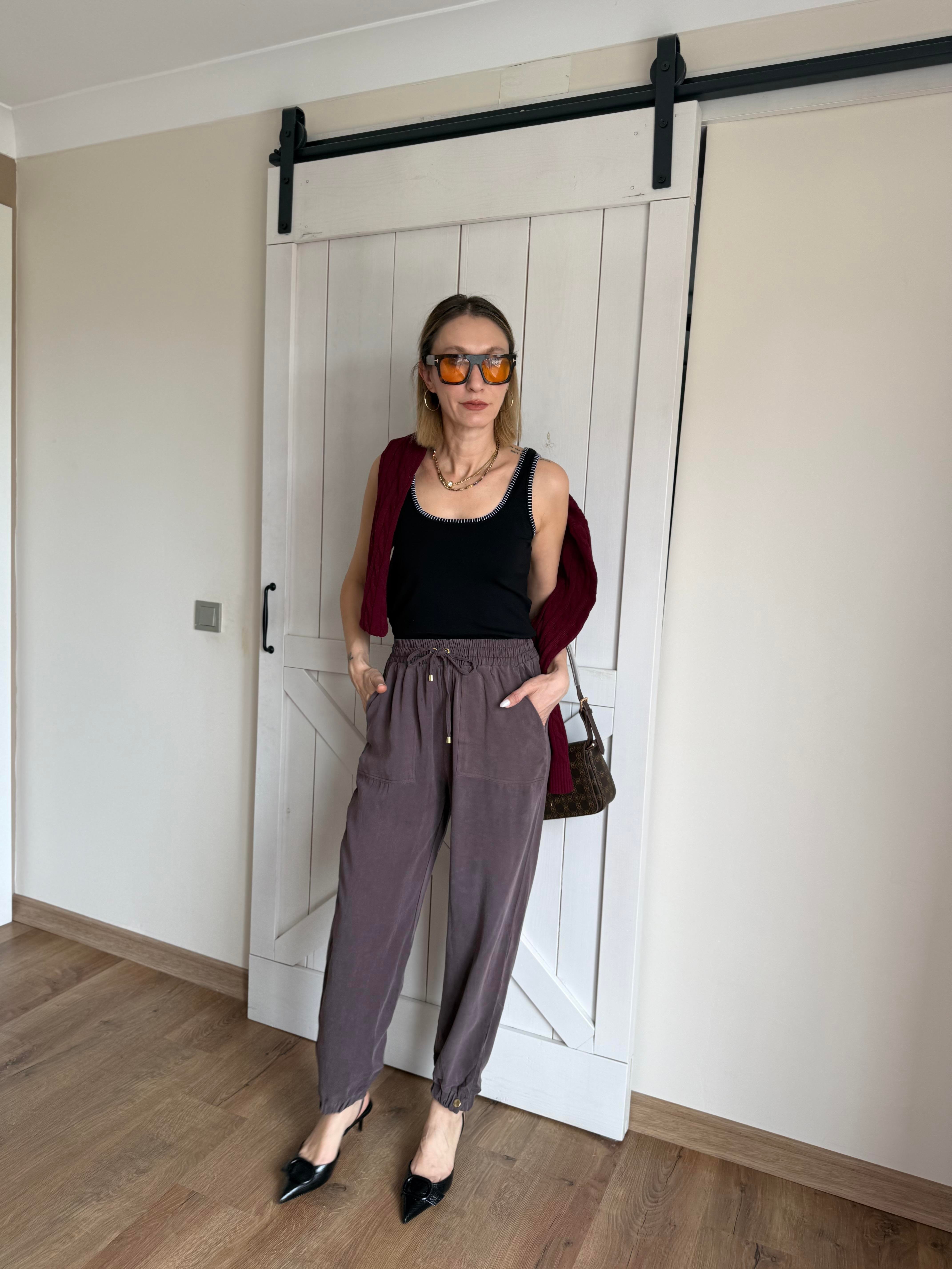 Krokeşa Dikişli Siyah Atlet