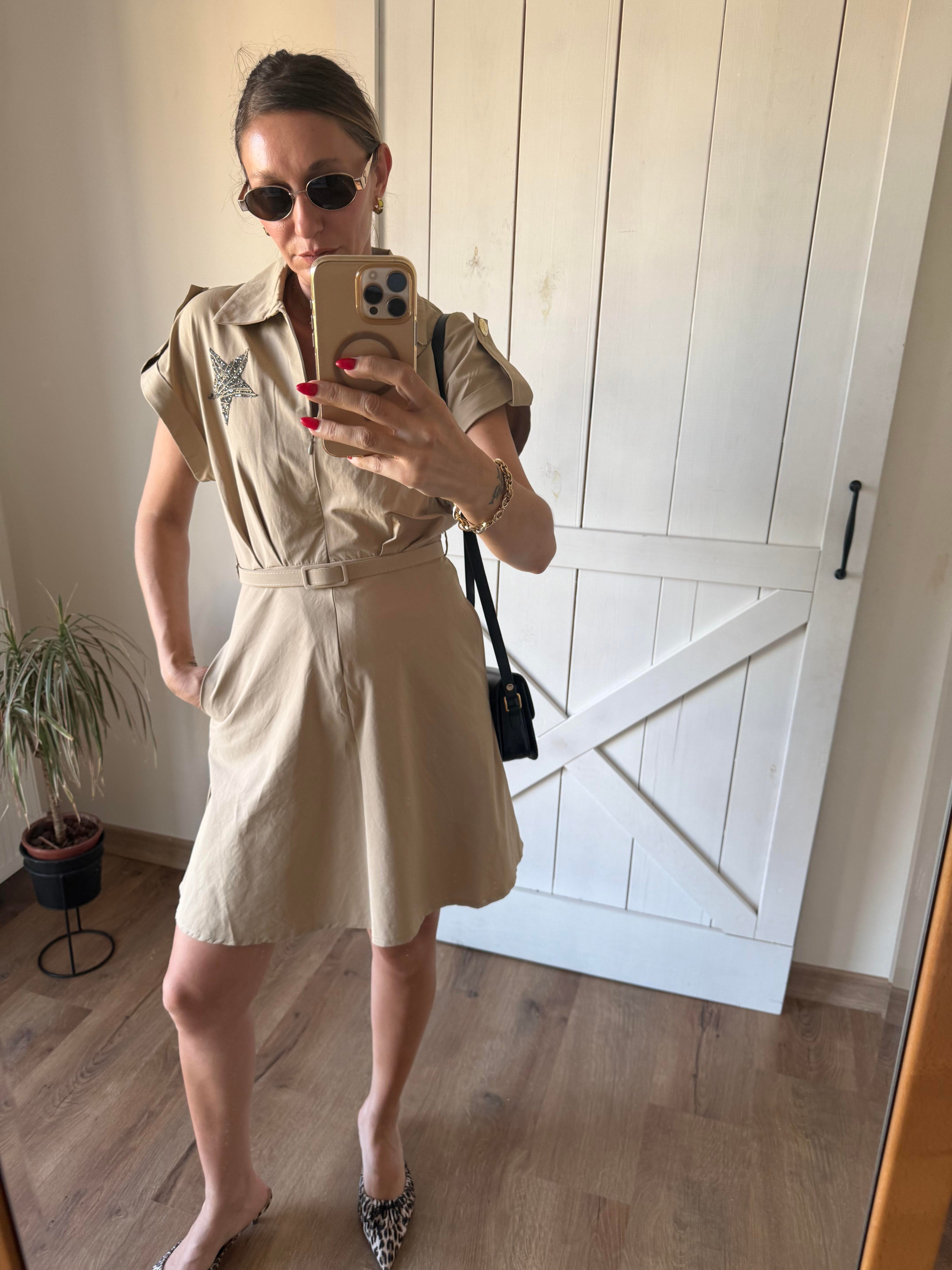 Kum Kemerli Star Elbise