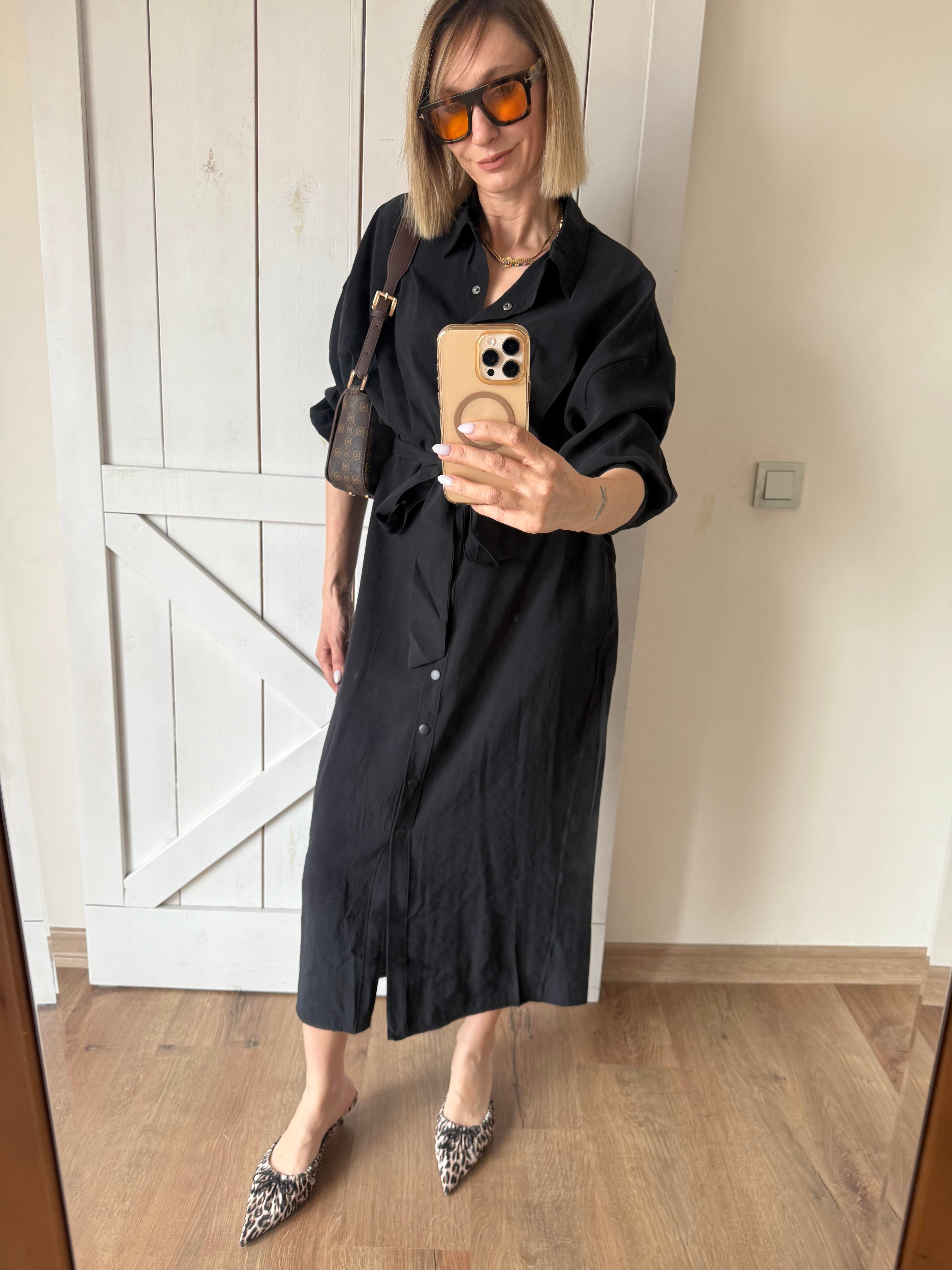 Kuşaklı Siyah Gömlek Elbise