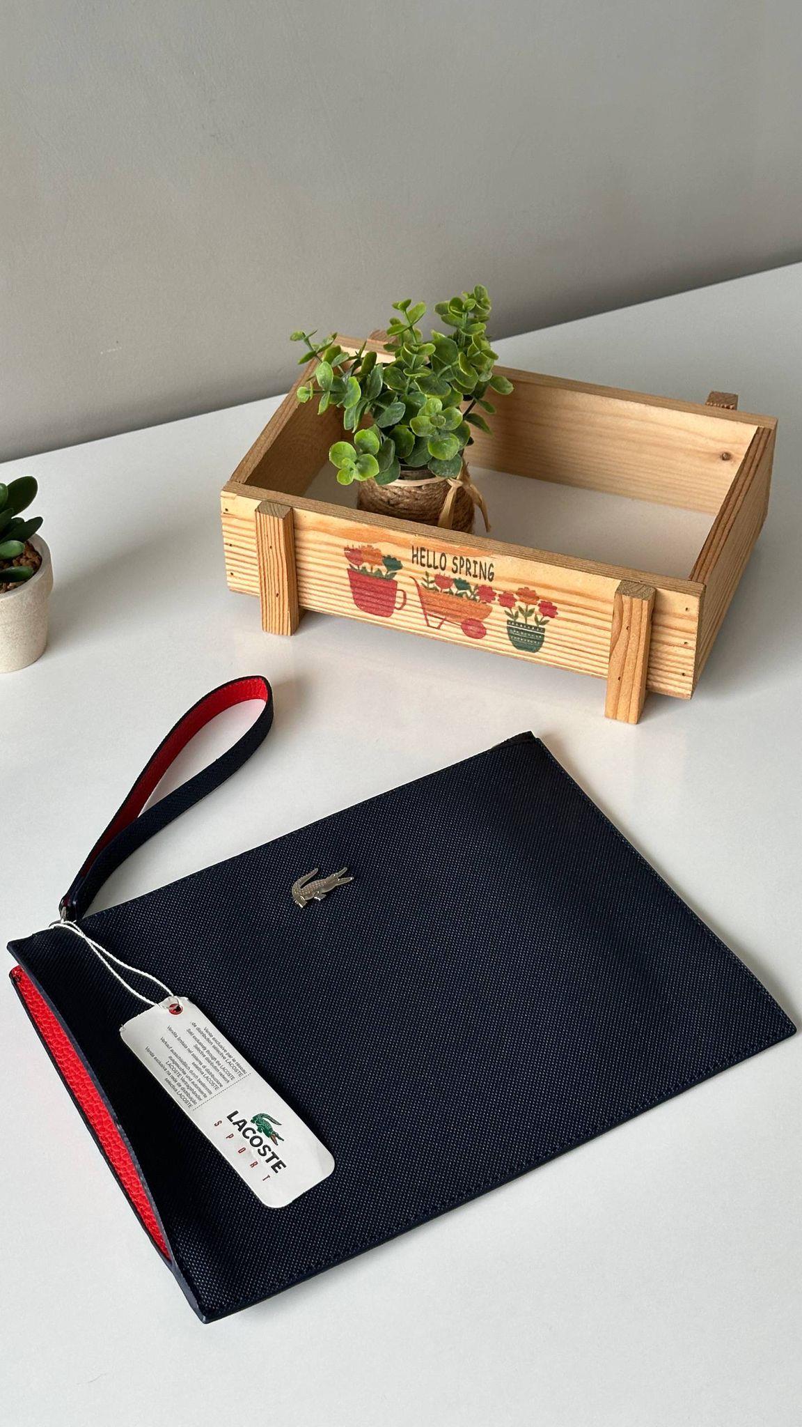 Lacivert El Çantası