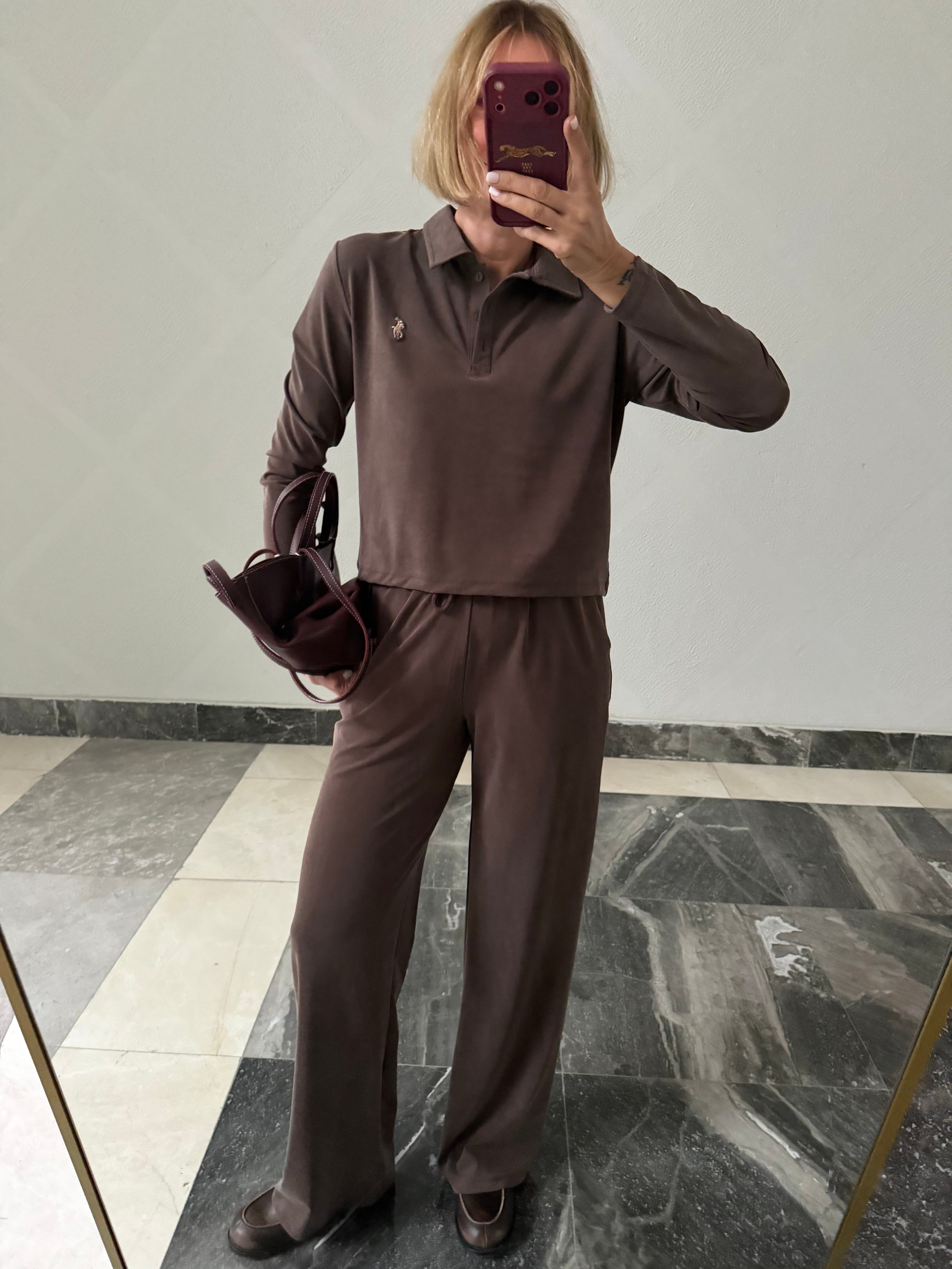 Logolu Kahve Pantolon Üst Takım