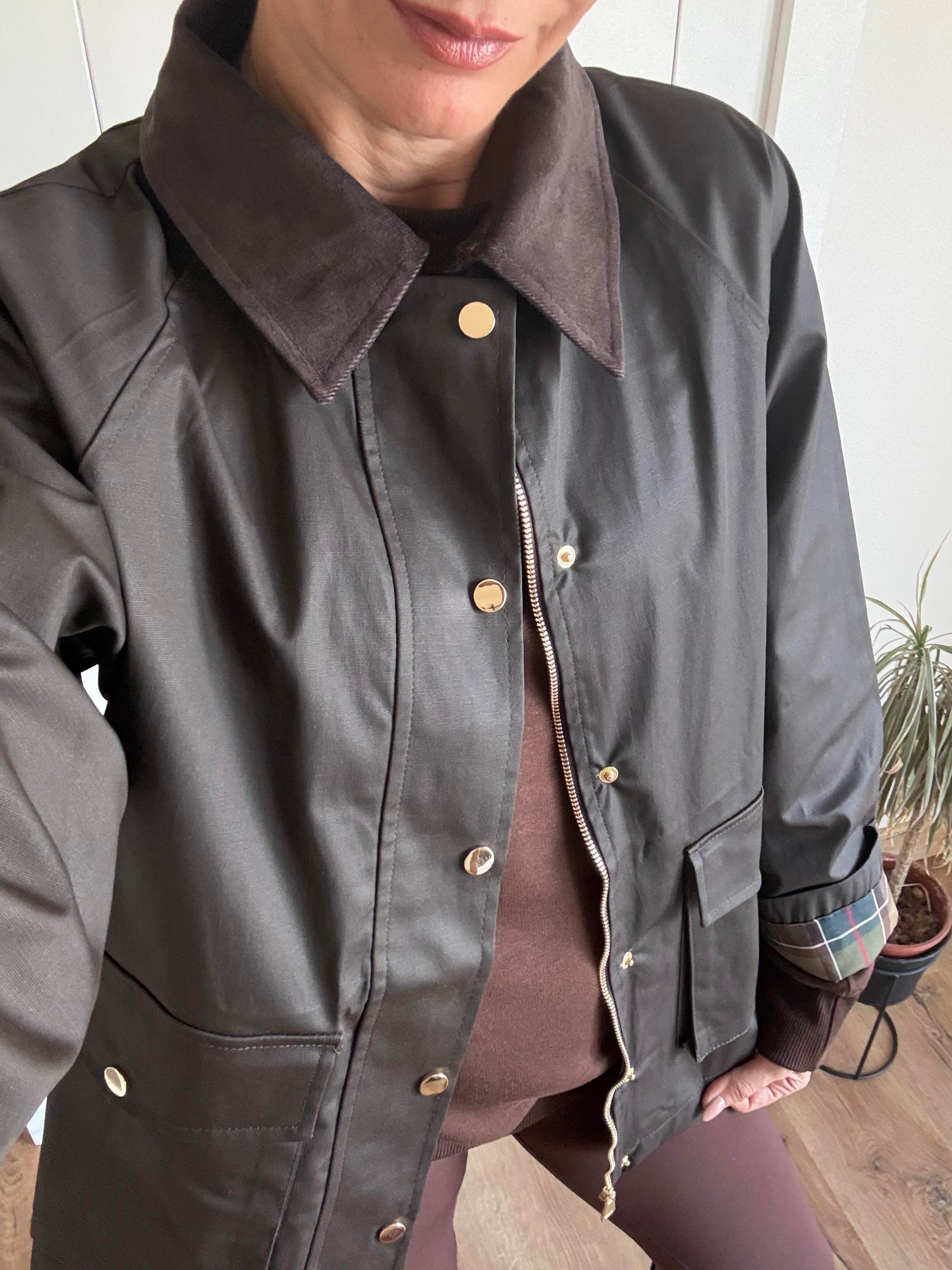 Marka Model Astarı Ekoseli Kadife Yaka Yağlı Mont