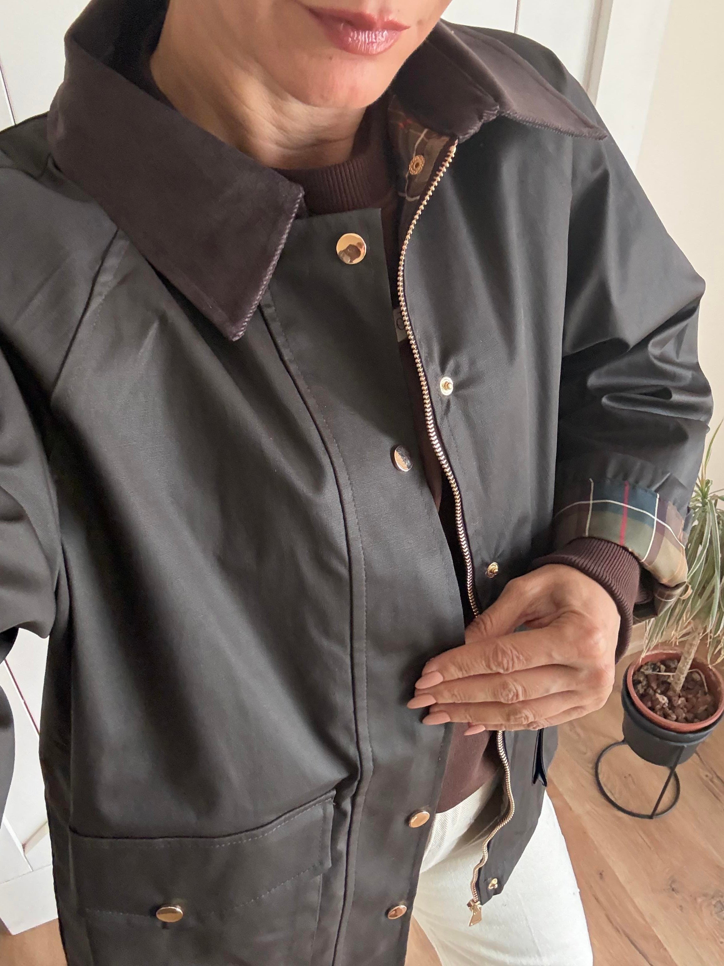 Marka Model Astarı Ekoseli Kadife Yaka Yağlı Mont