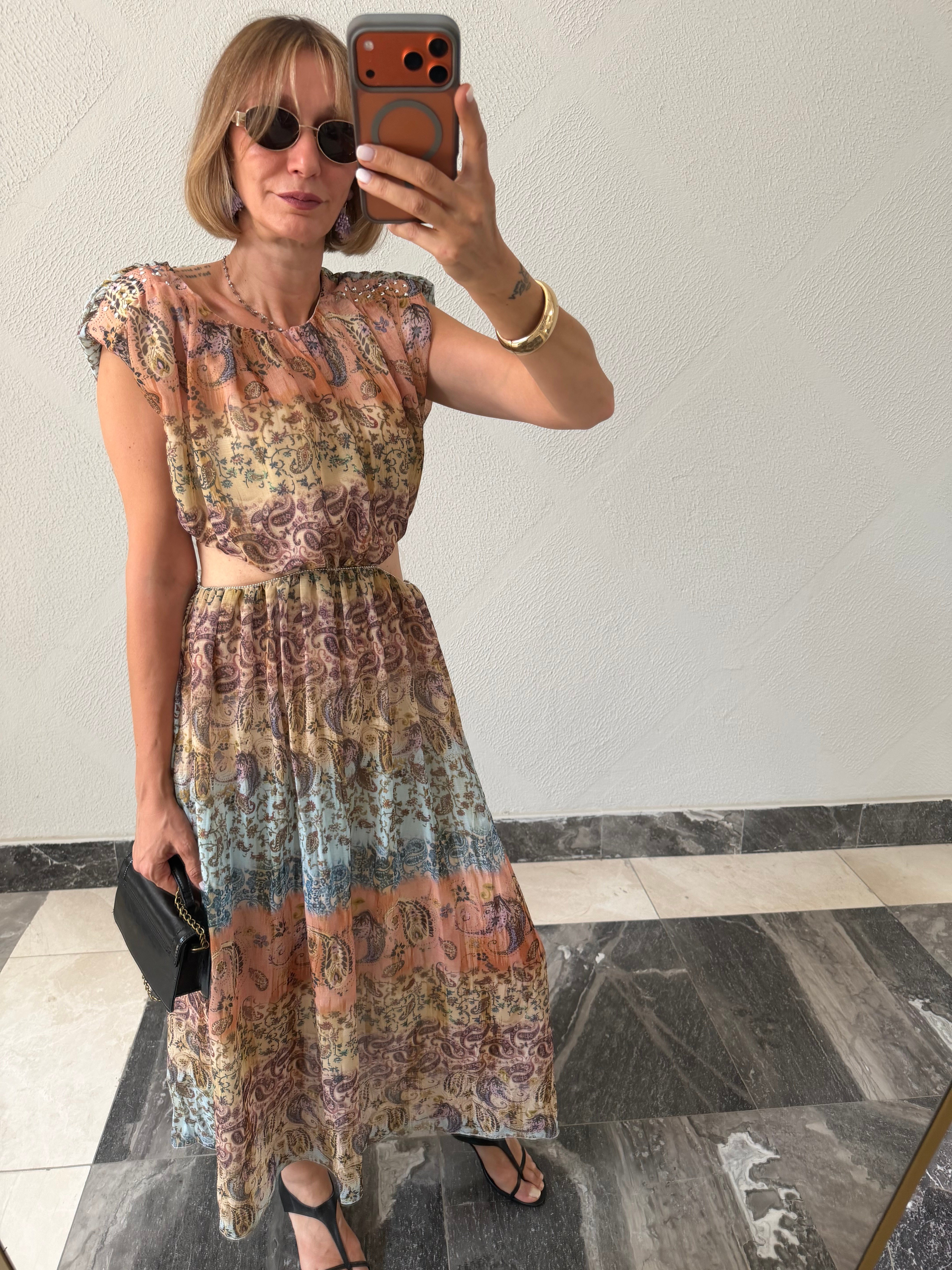 Marka Model Etnik Desen Cutout Yandan Dekolteli Elbise