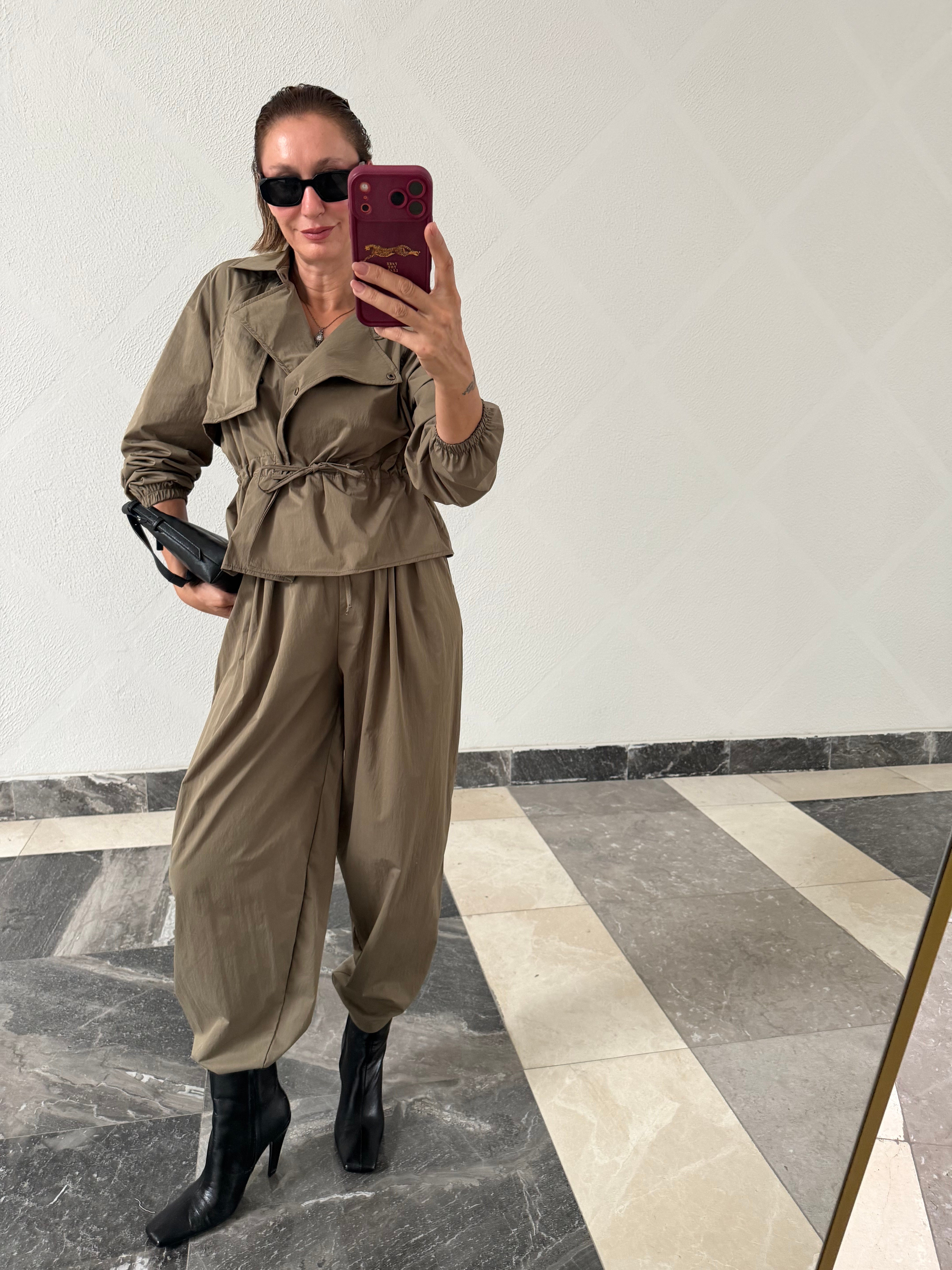 Marka Model Haki Beli Lastikli Üst Alt Takım