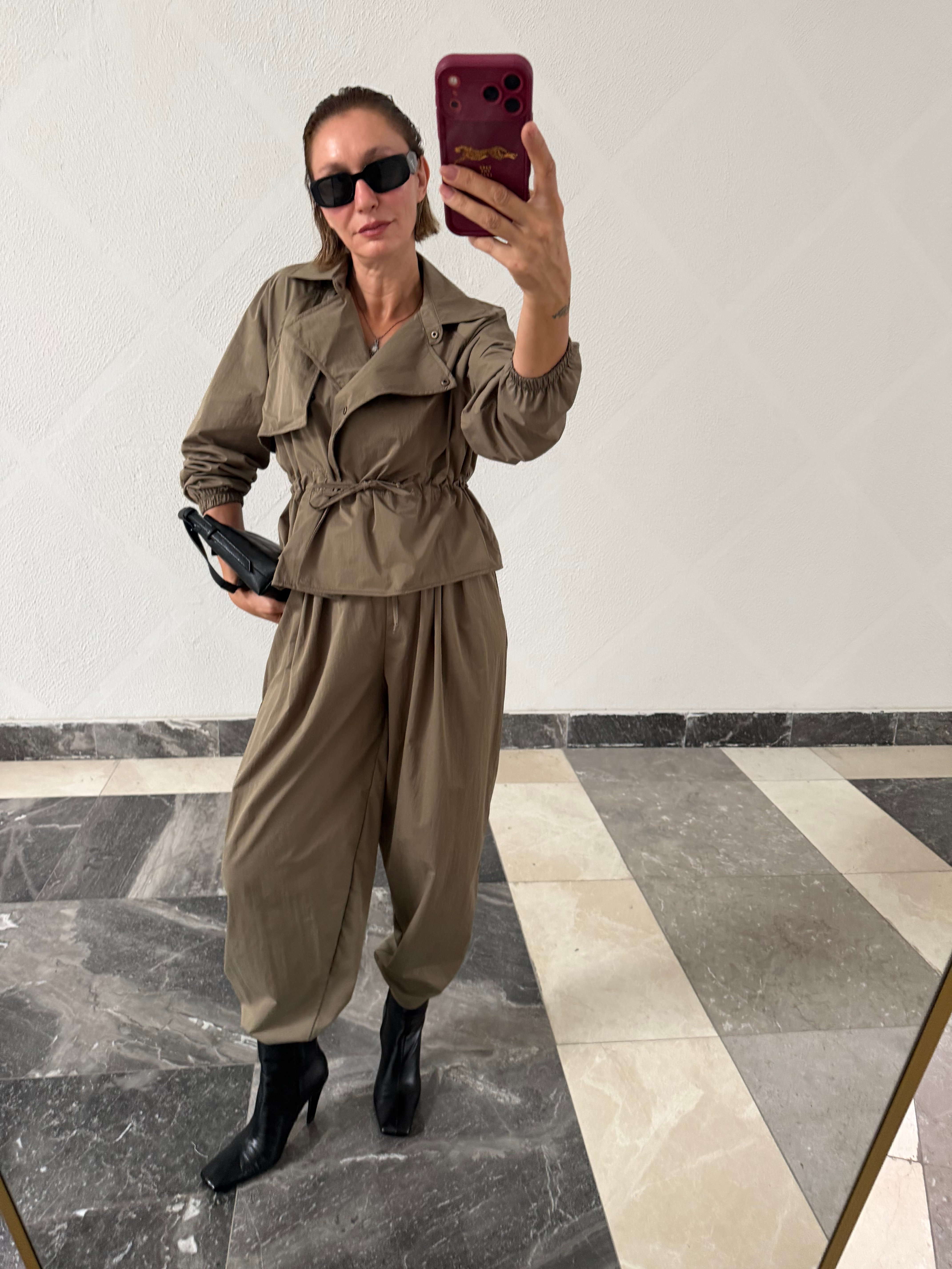 Marka Model Haki Beli Lastikli Üst Alt Takım