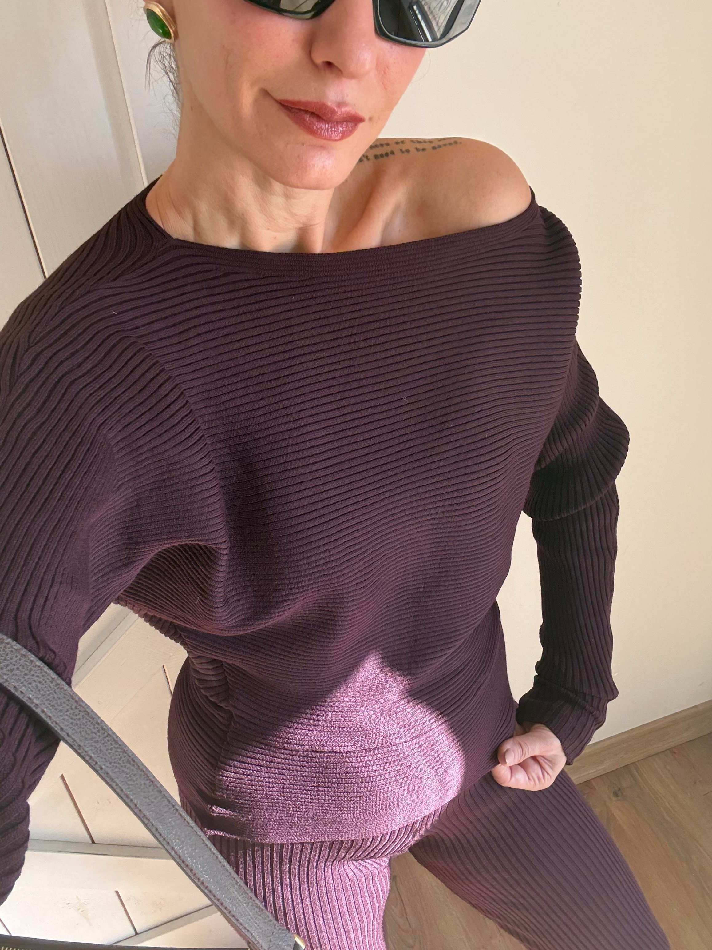 Marka Model Omuz Detaylı Bordo Triko Takım