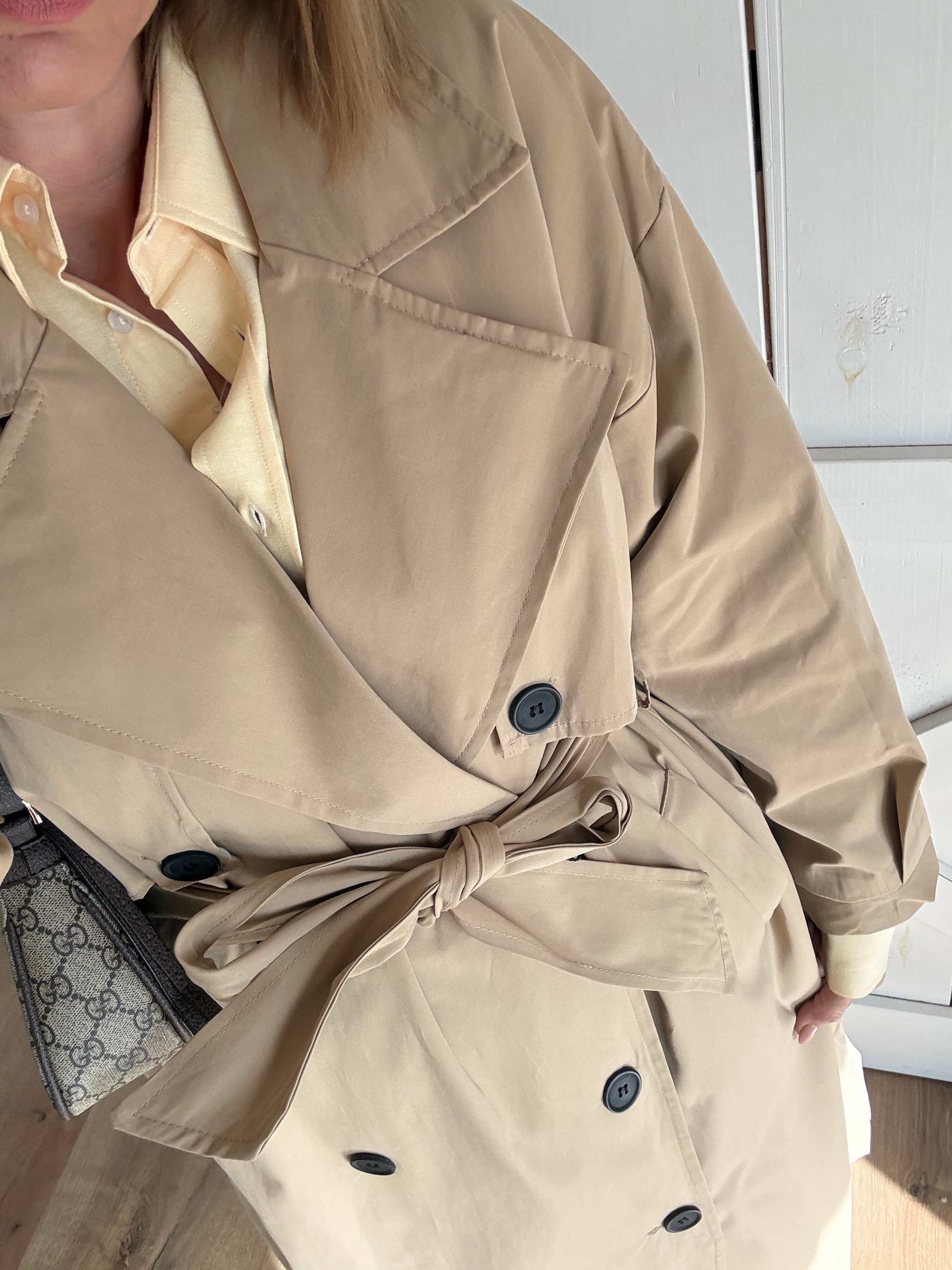 Massi Bej Pelerin Detaylı Kuşaklı Maxi Boy Trençkot