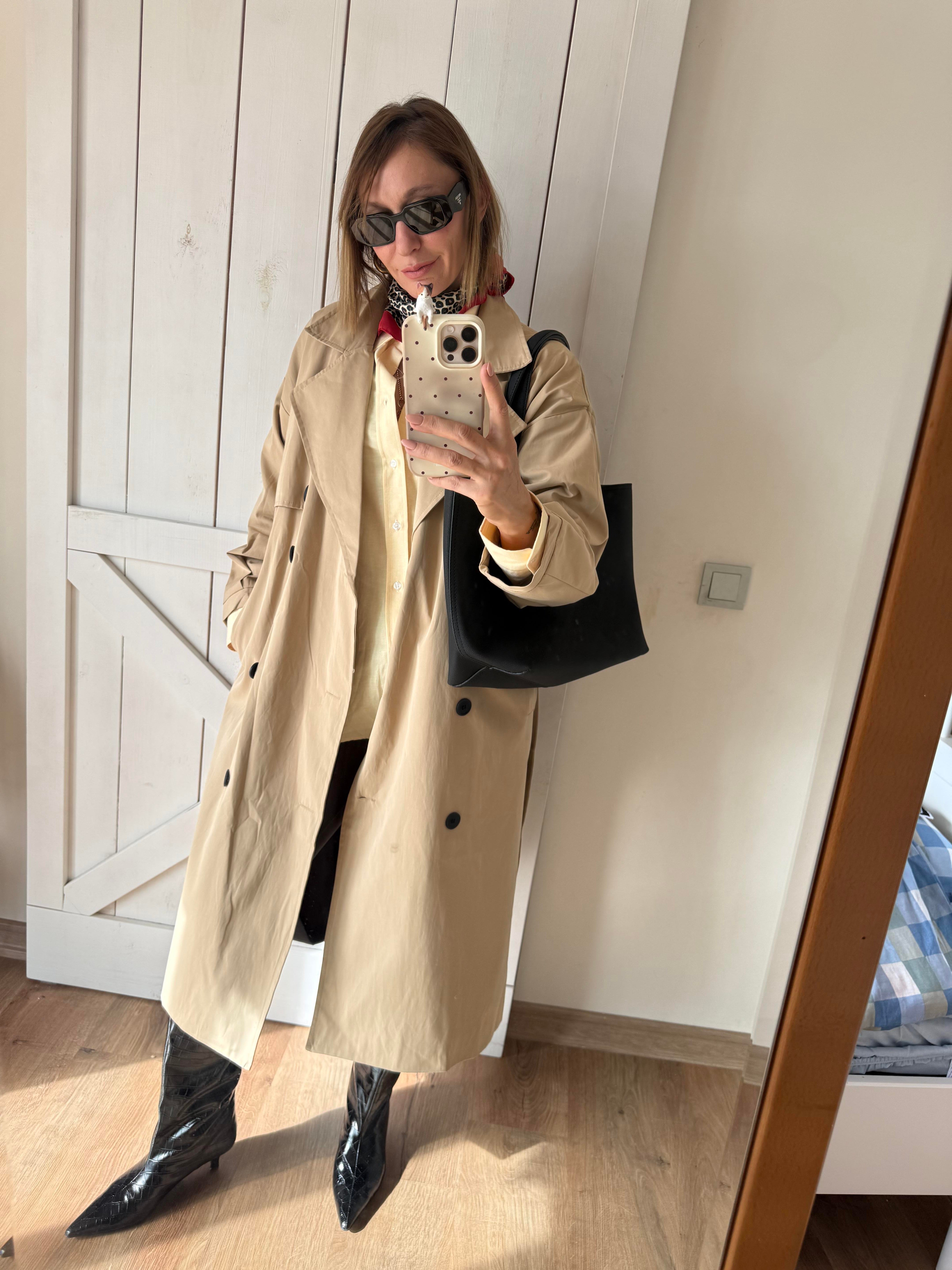 Massi Bej Pelerin Detaylı Kuşaklı Maxi Boy Trençkot