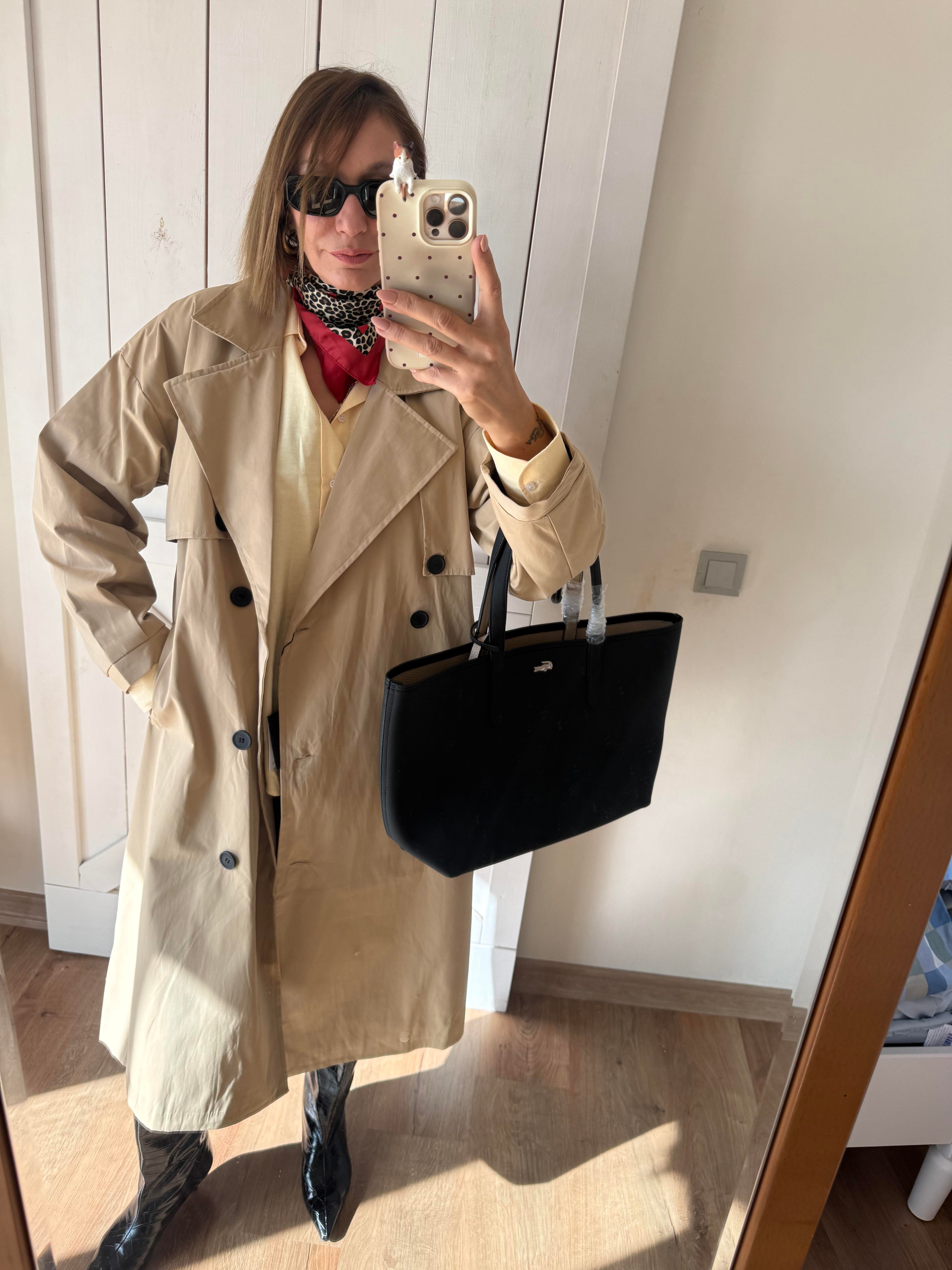 Massi Bej Pelerin Detaylı Kuşaklı Maxi Boy Trençkot