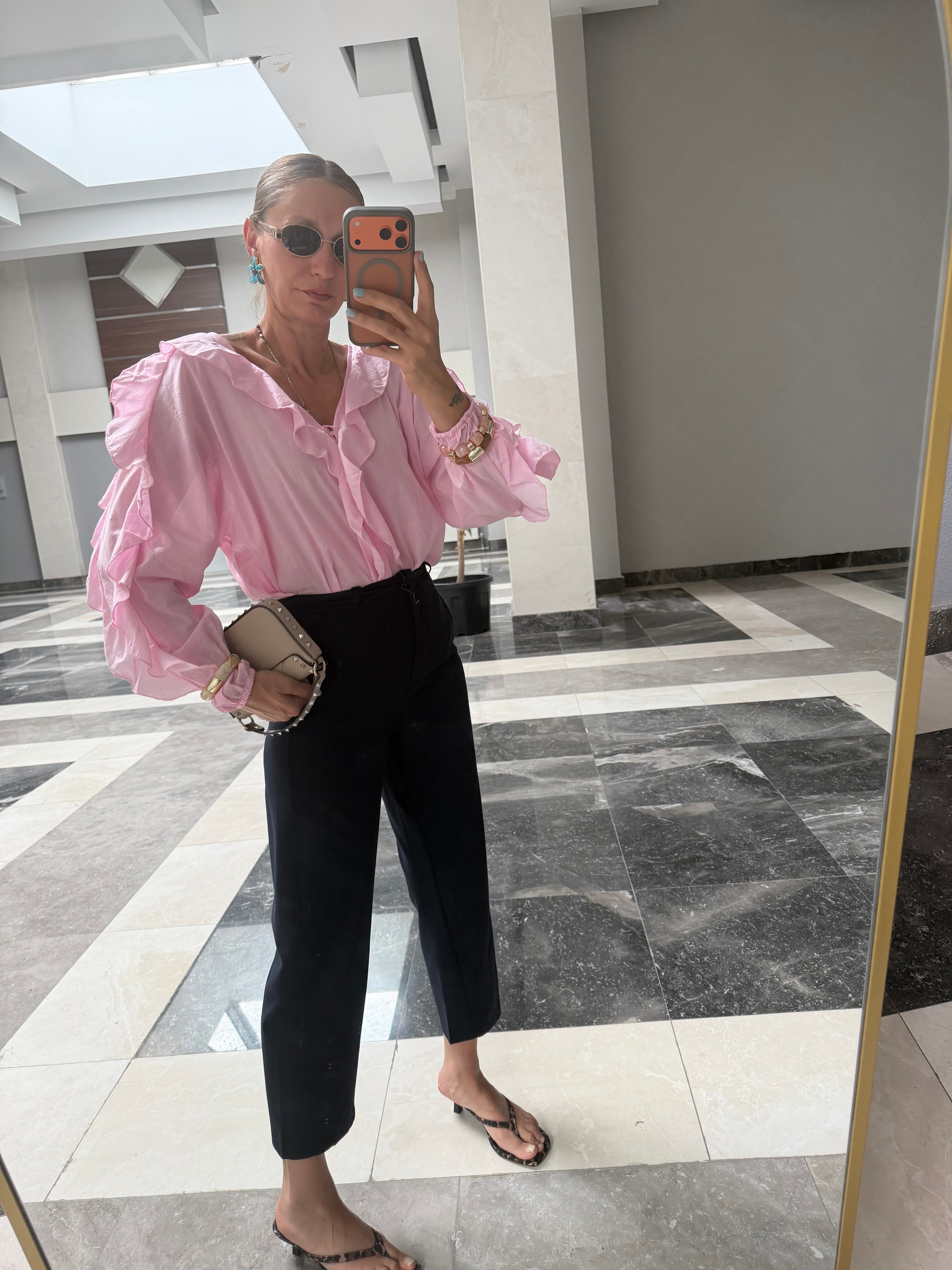 Massi Fırfırlı Toz Pembe Gömlek