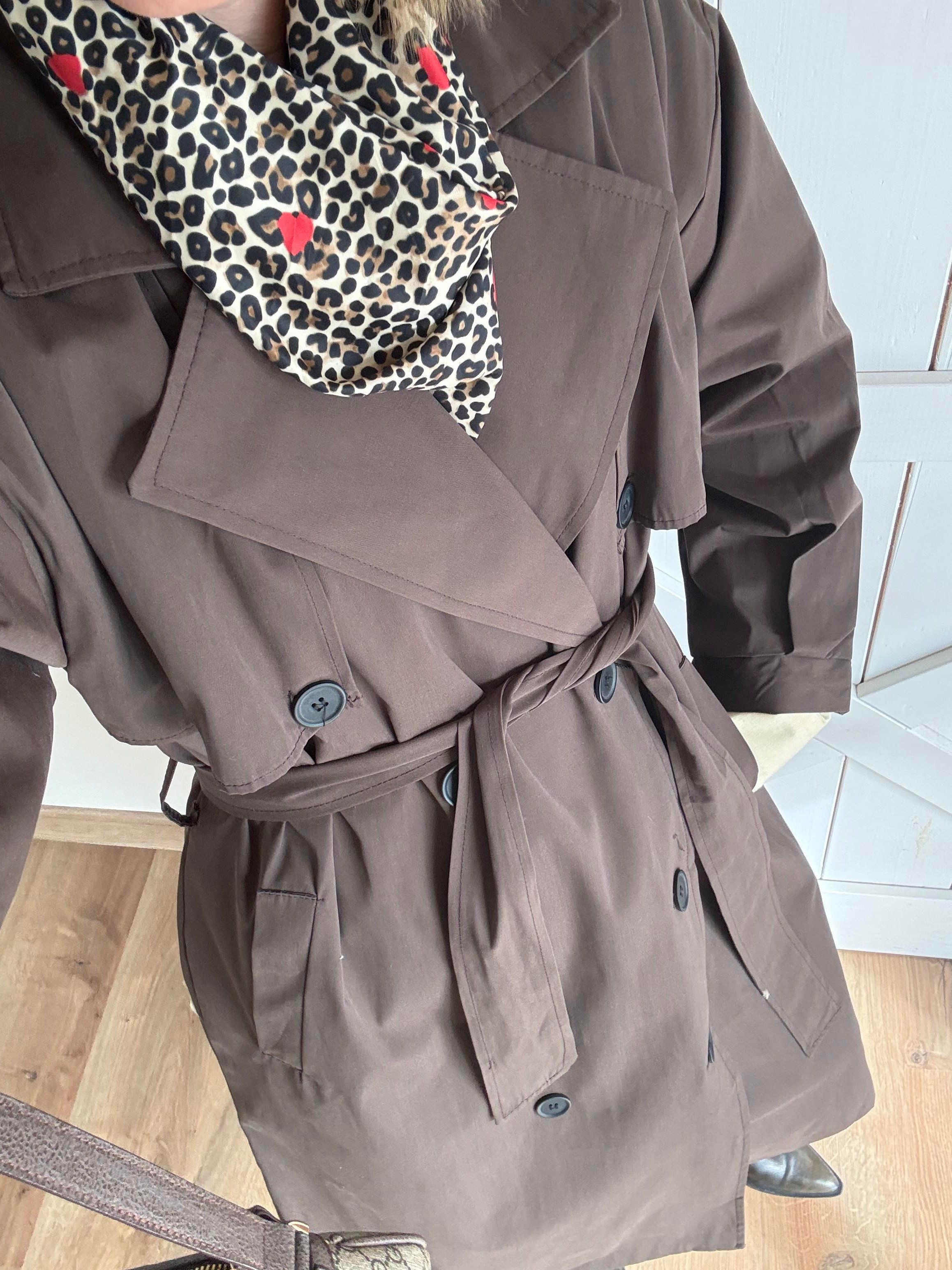 Massi Kahve Pelerin Detaylı Kuşaklı Maxi Boy Trençkot