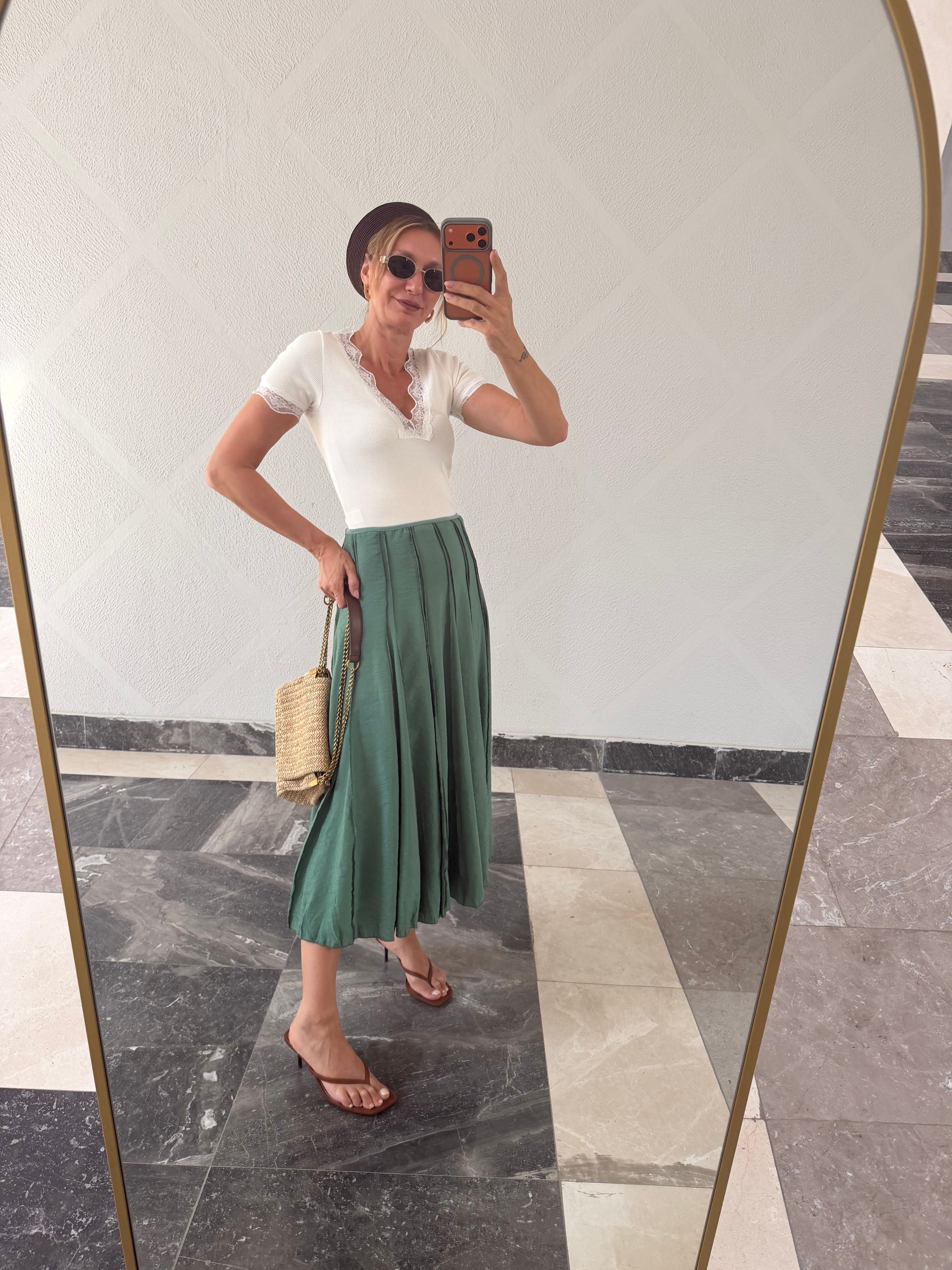 Massi Model Pileli Yeşil Etek