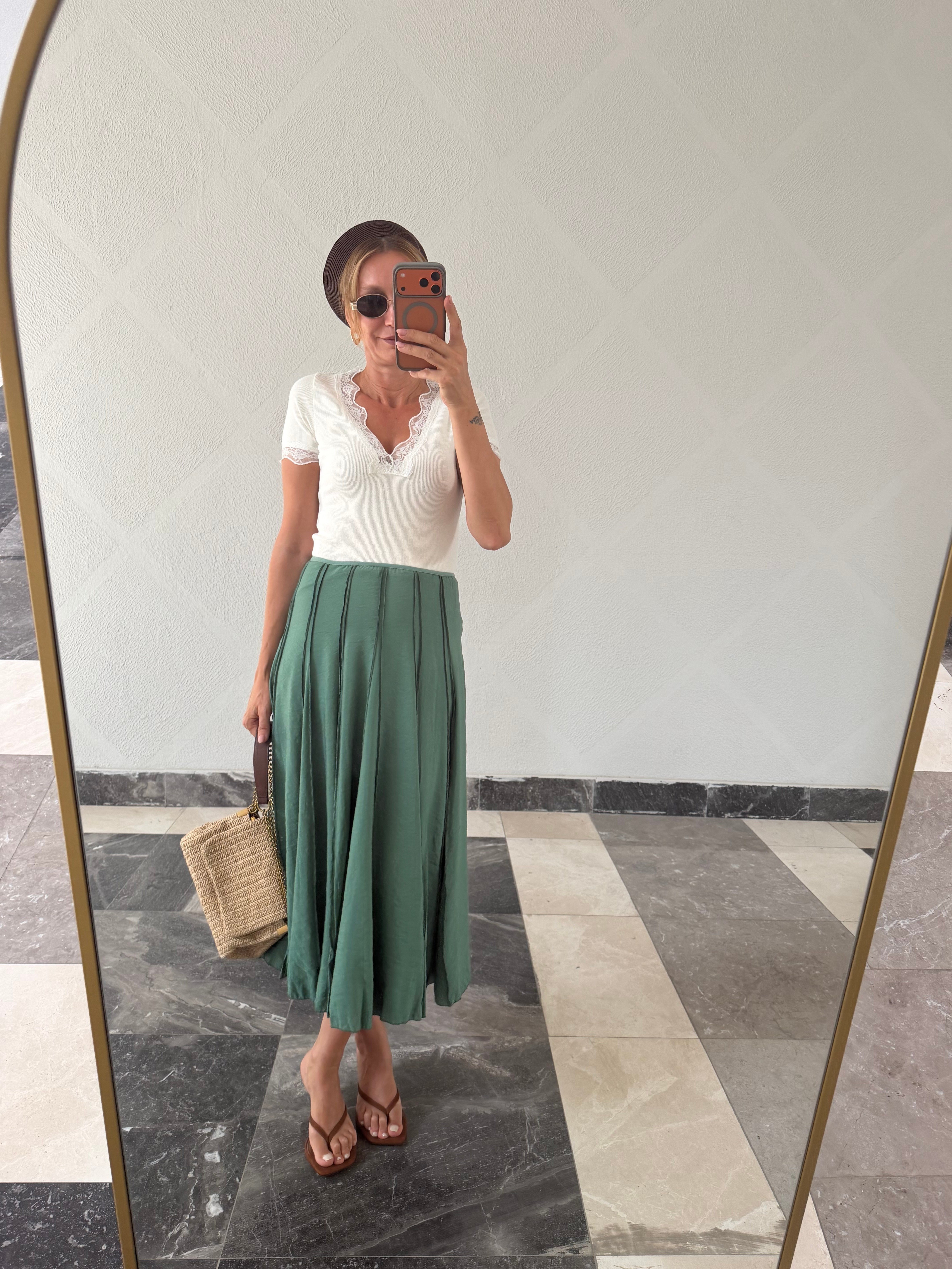 Massi Model Pileli Yeşil Etek