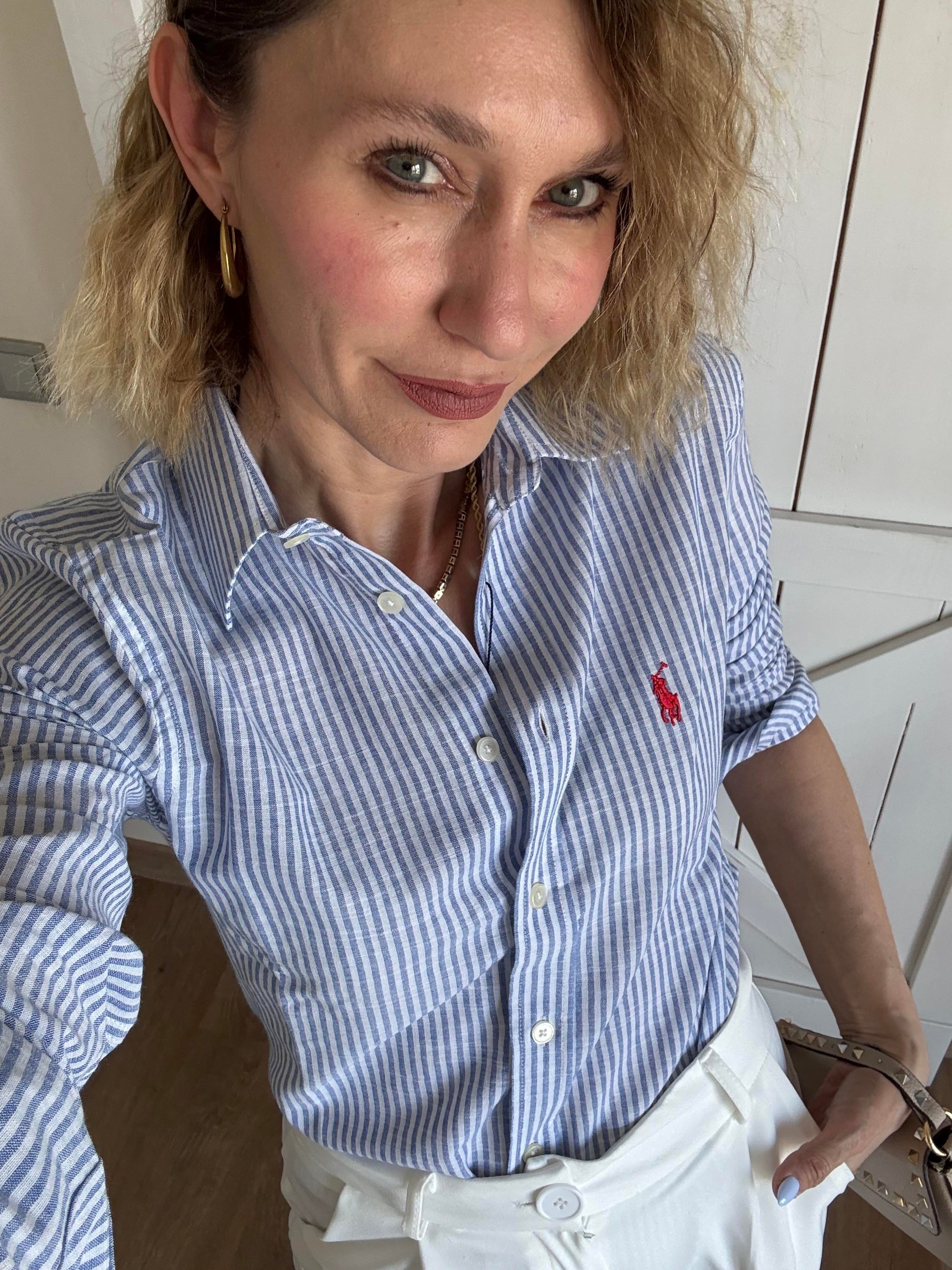 Mavi Çizgili Gömlek