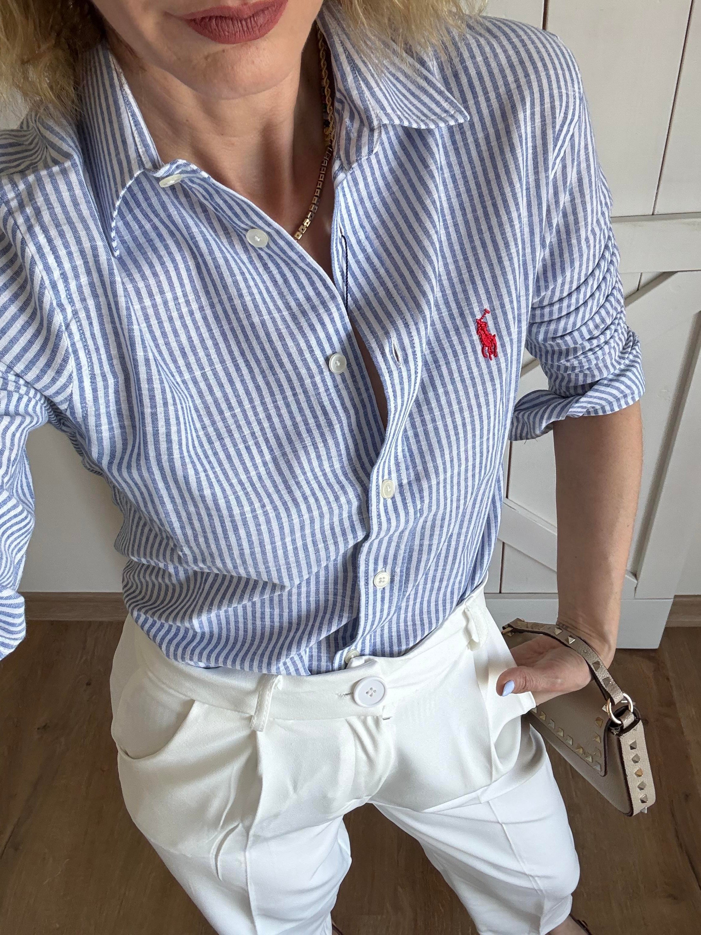 Mavi Çizgili Gömlek