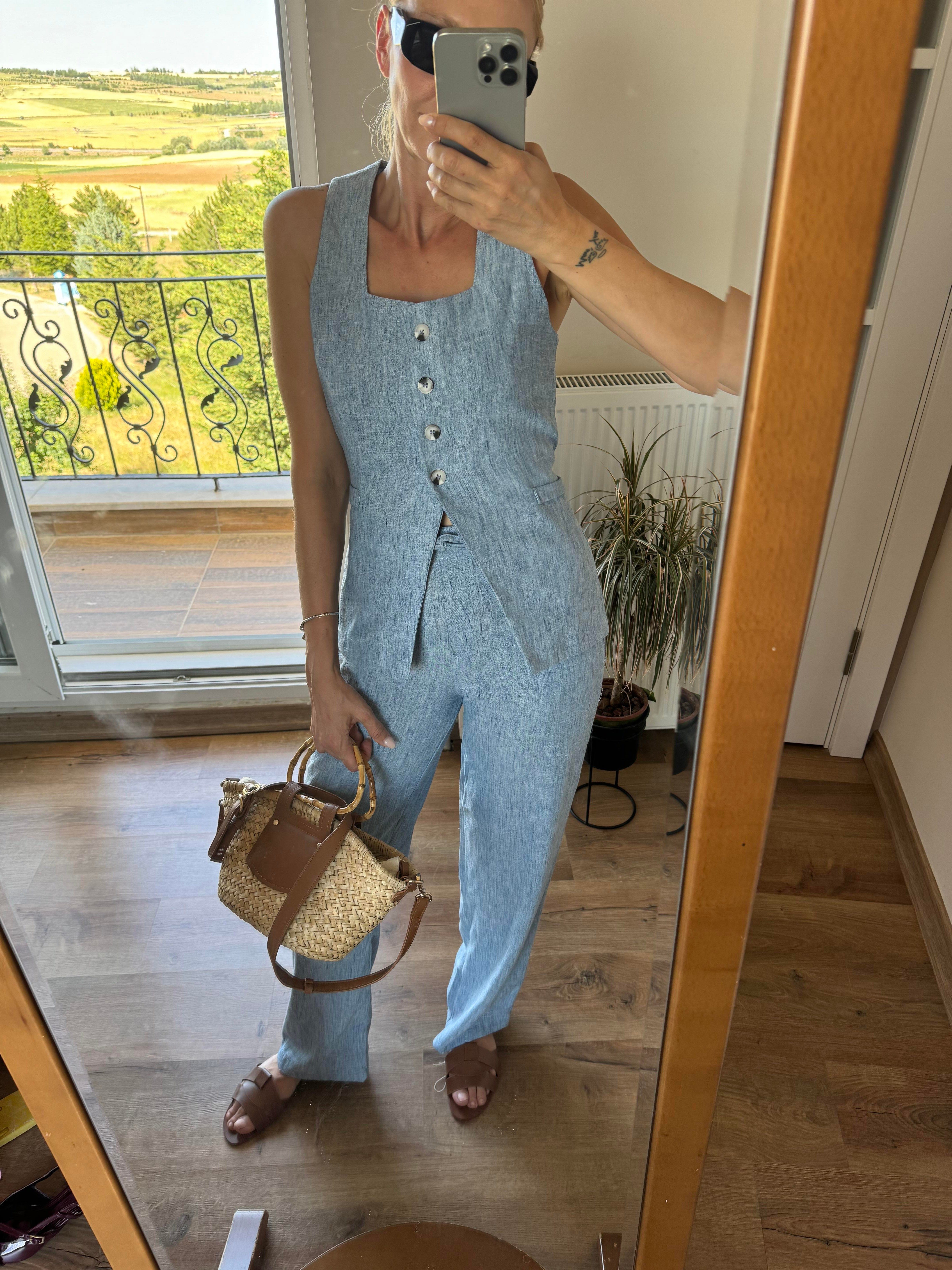 Md Mavi Yelekli Keten Takım 4 Düğmeli