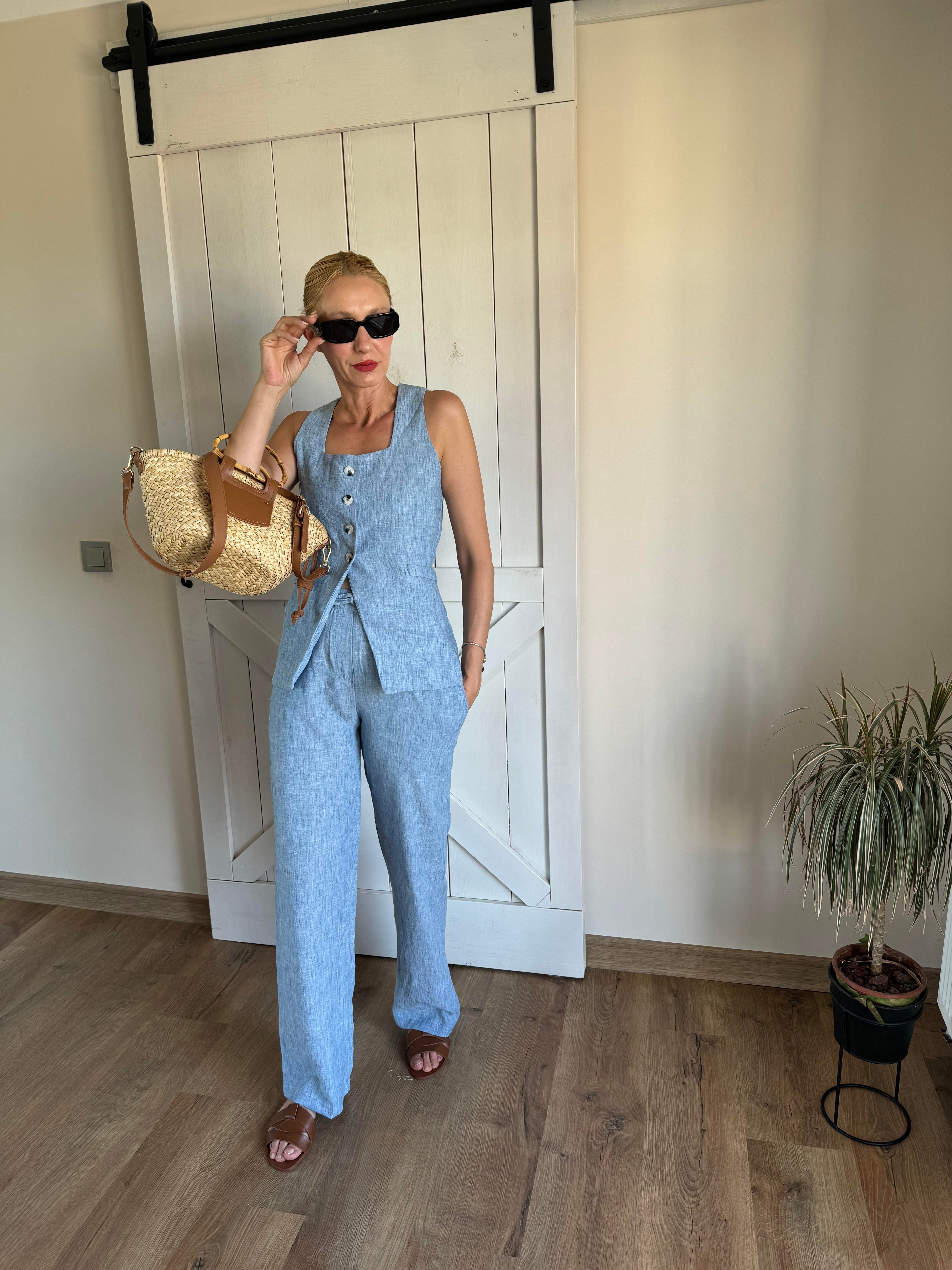 Md Mavi Yelekli Keten Takım 4 Düğmeli