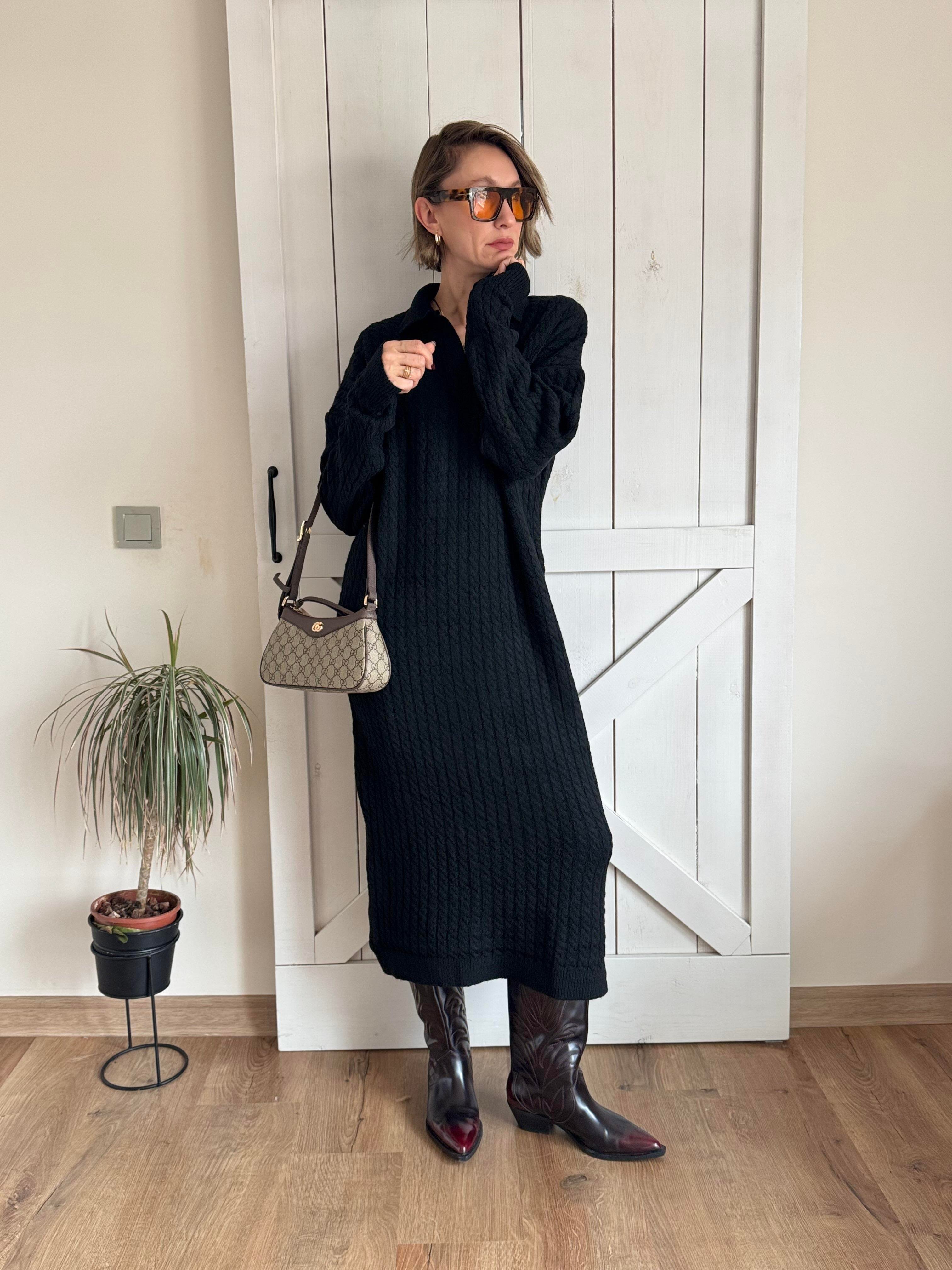 Md Siyah Polo Yaka Elbise