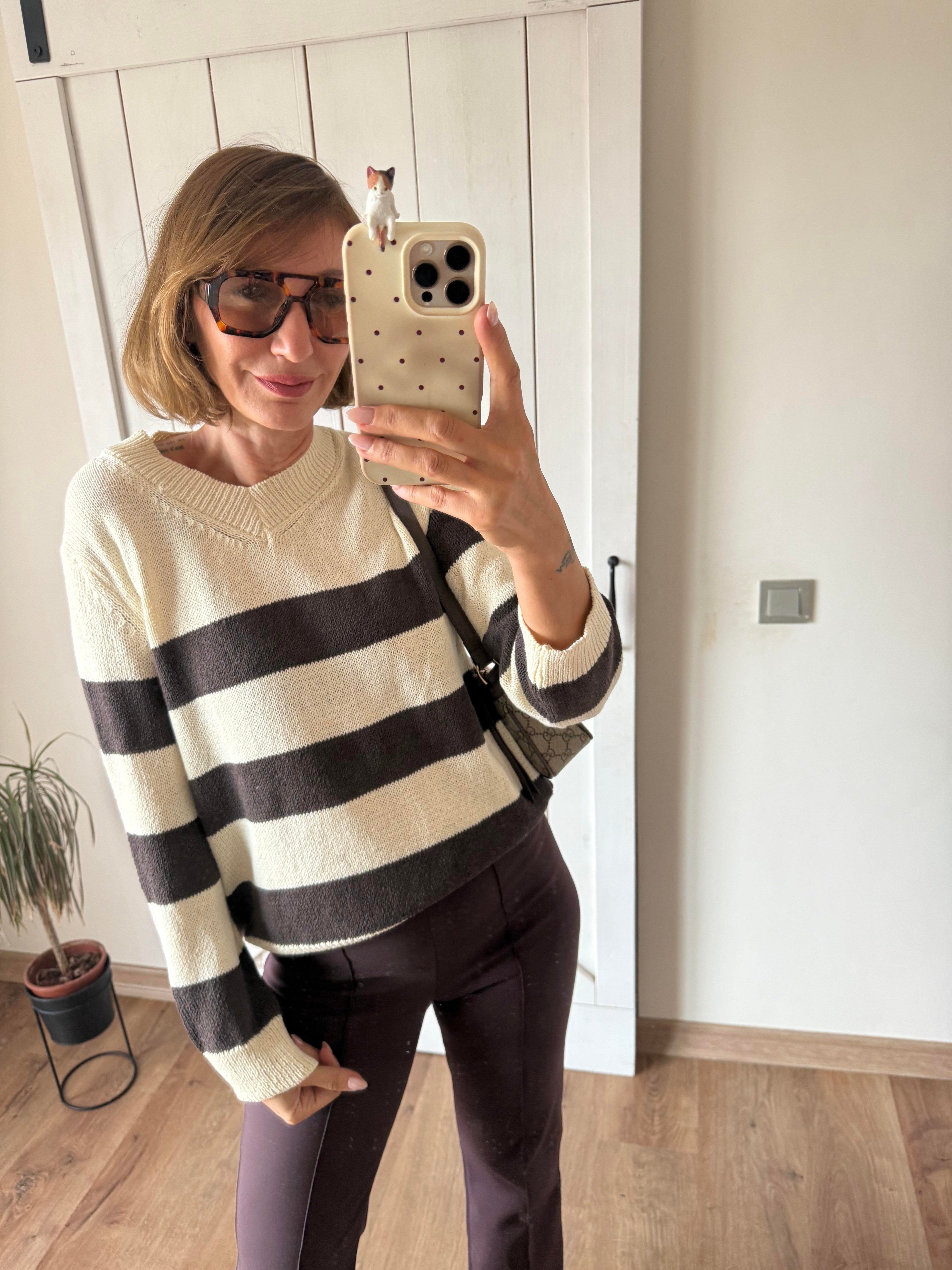 Merserize Kahve Çizgili V Yaka Massi Triko