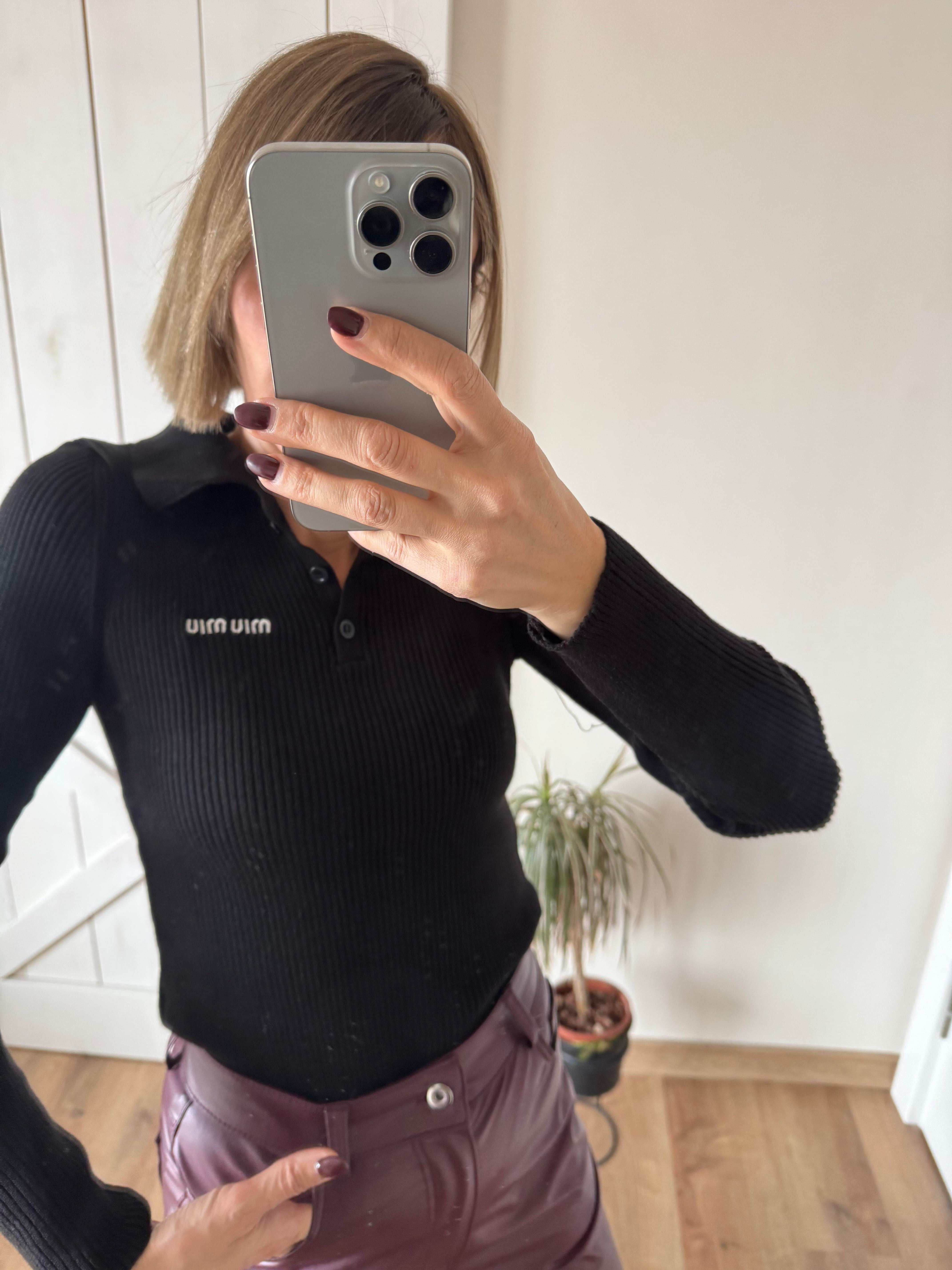 Miyyı Siyah Polo Yaka