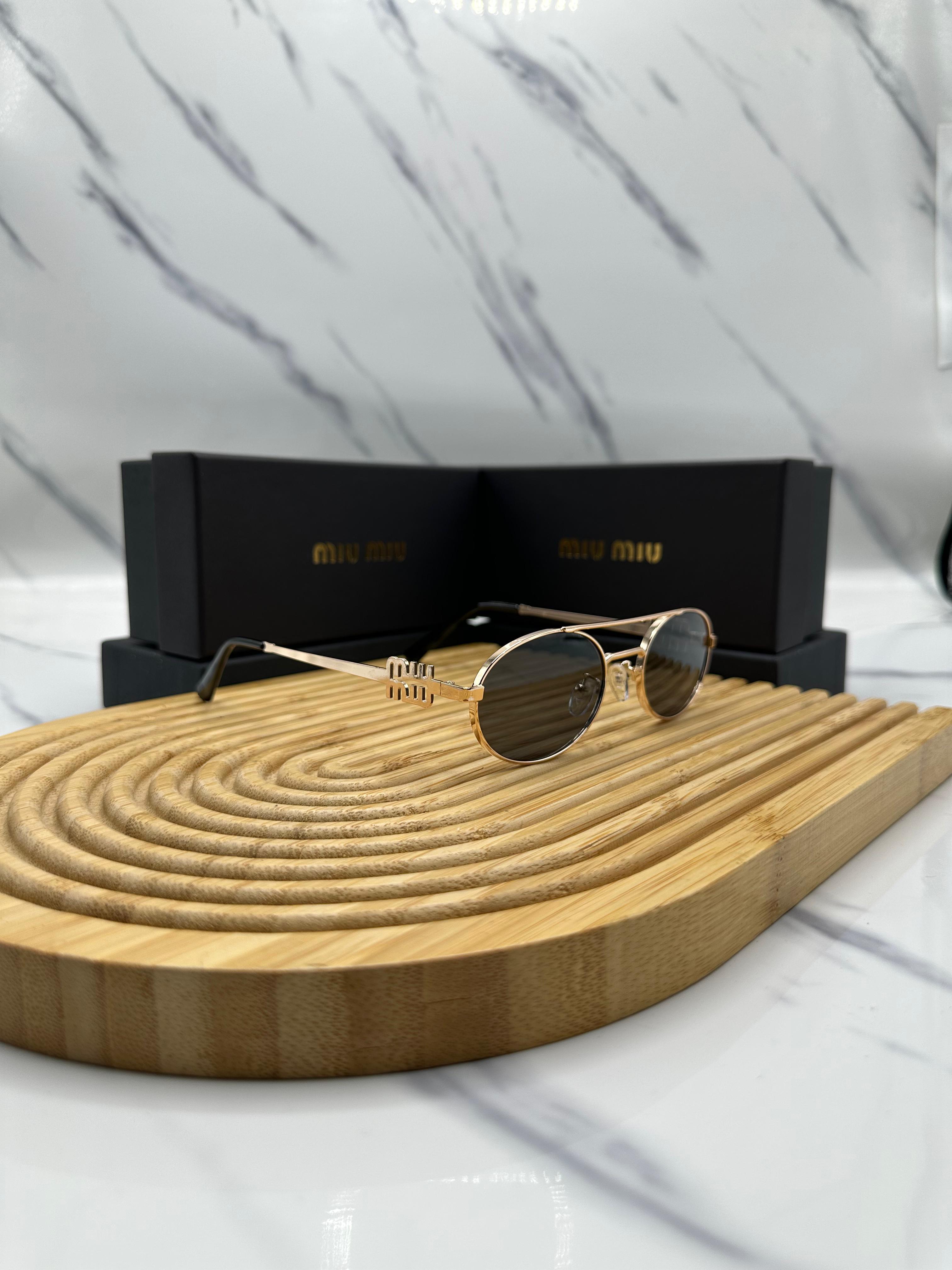 Miyyuuue Gold Siyah Cam The Queen