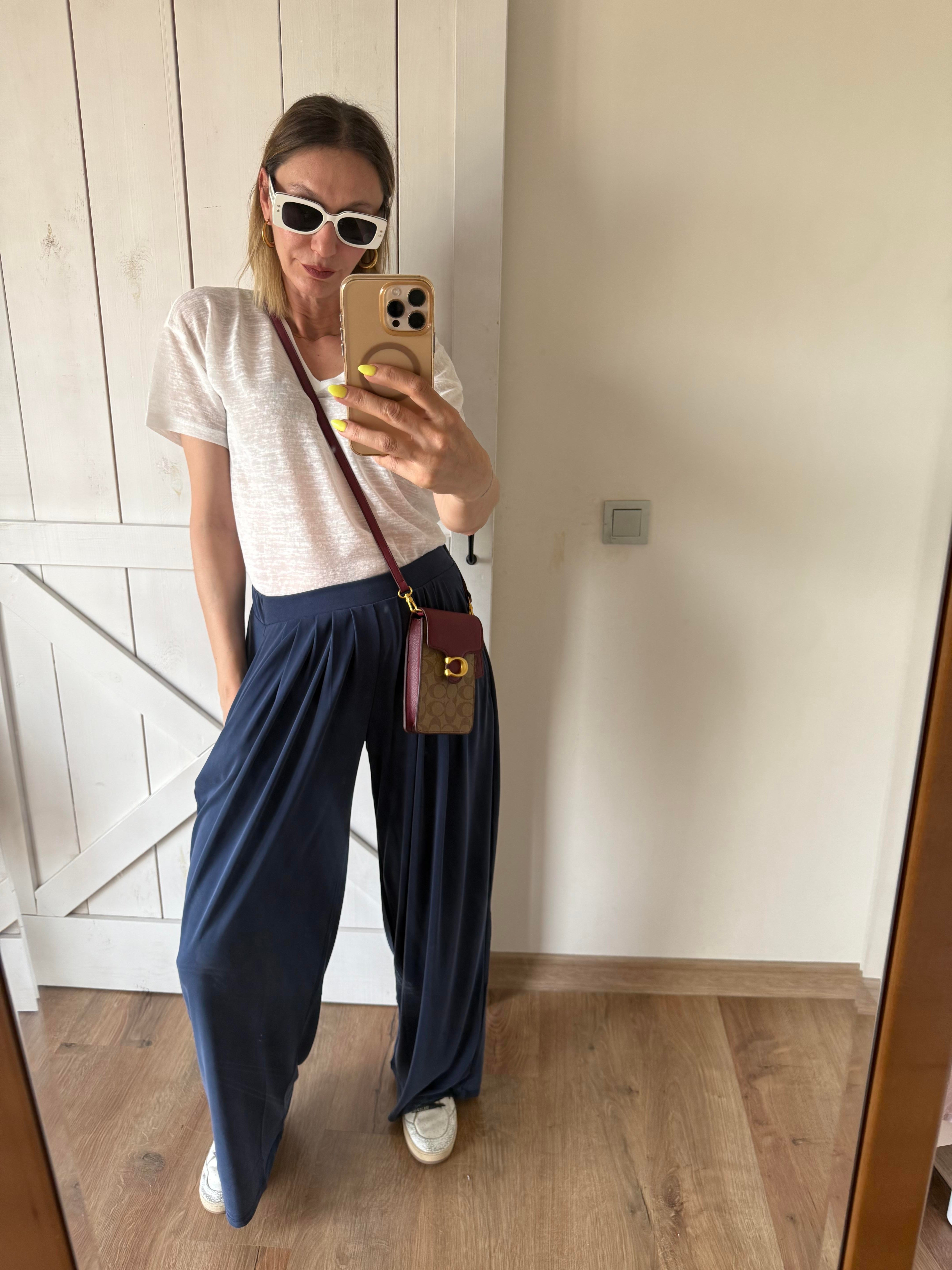 Modal Karışımlı Dökümlü Extra Wide Lacivert Pantolon