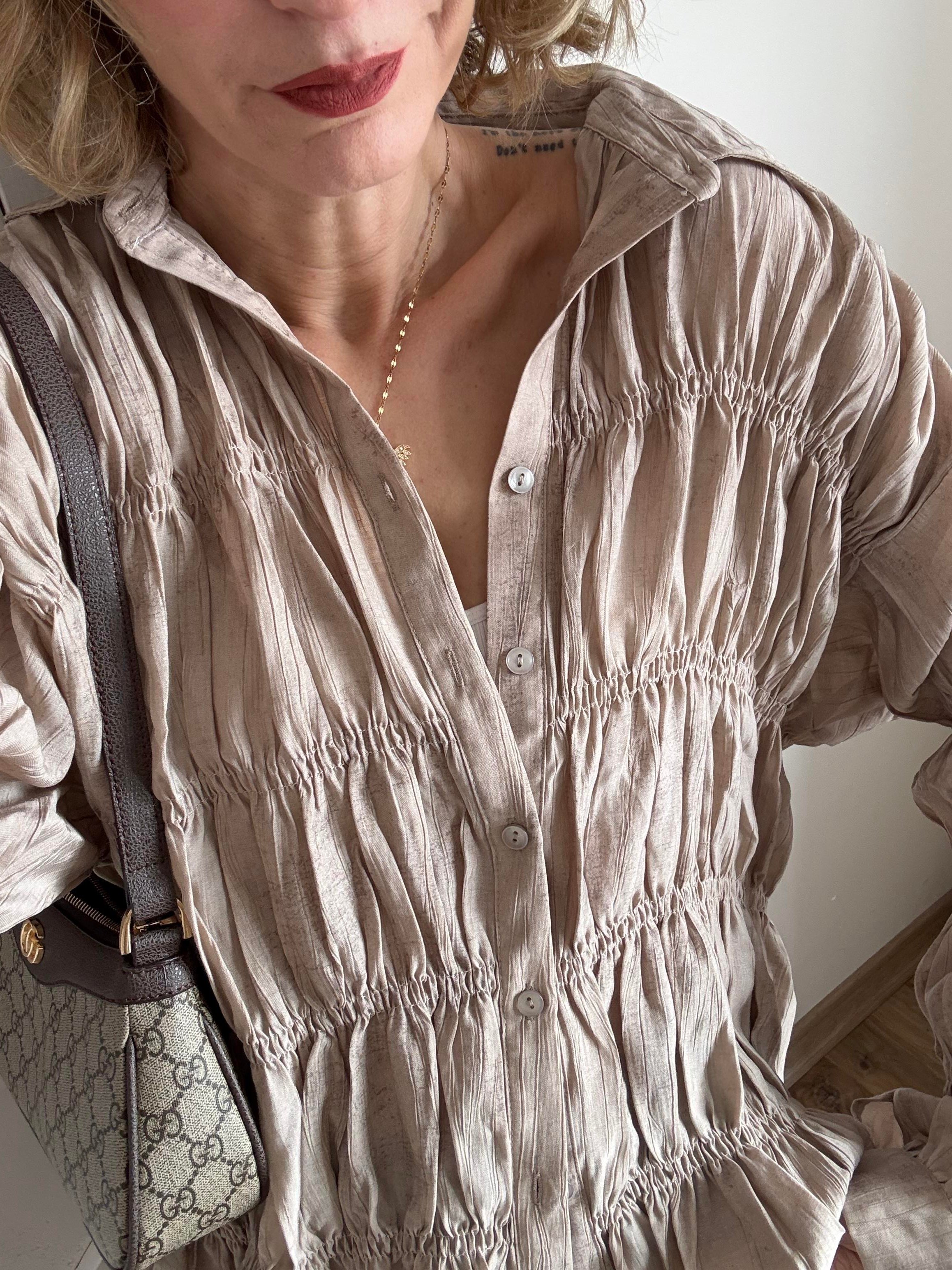 Mürdüms Kırışık Kumaşlı Dökümlü Gömlek