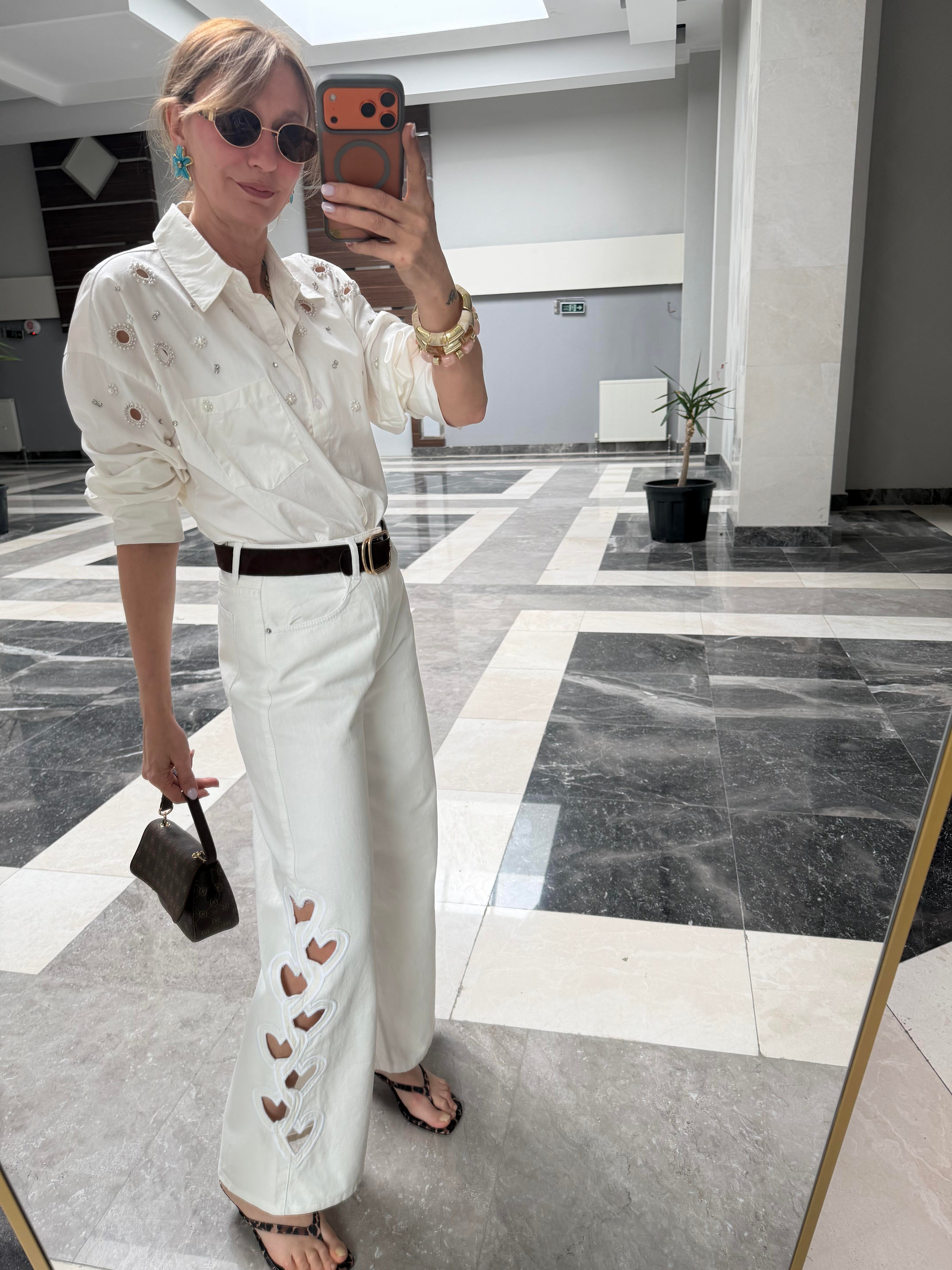 Nakış İşlemeli Old Money Jean