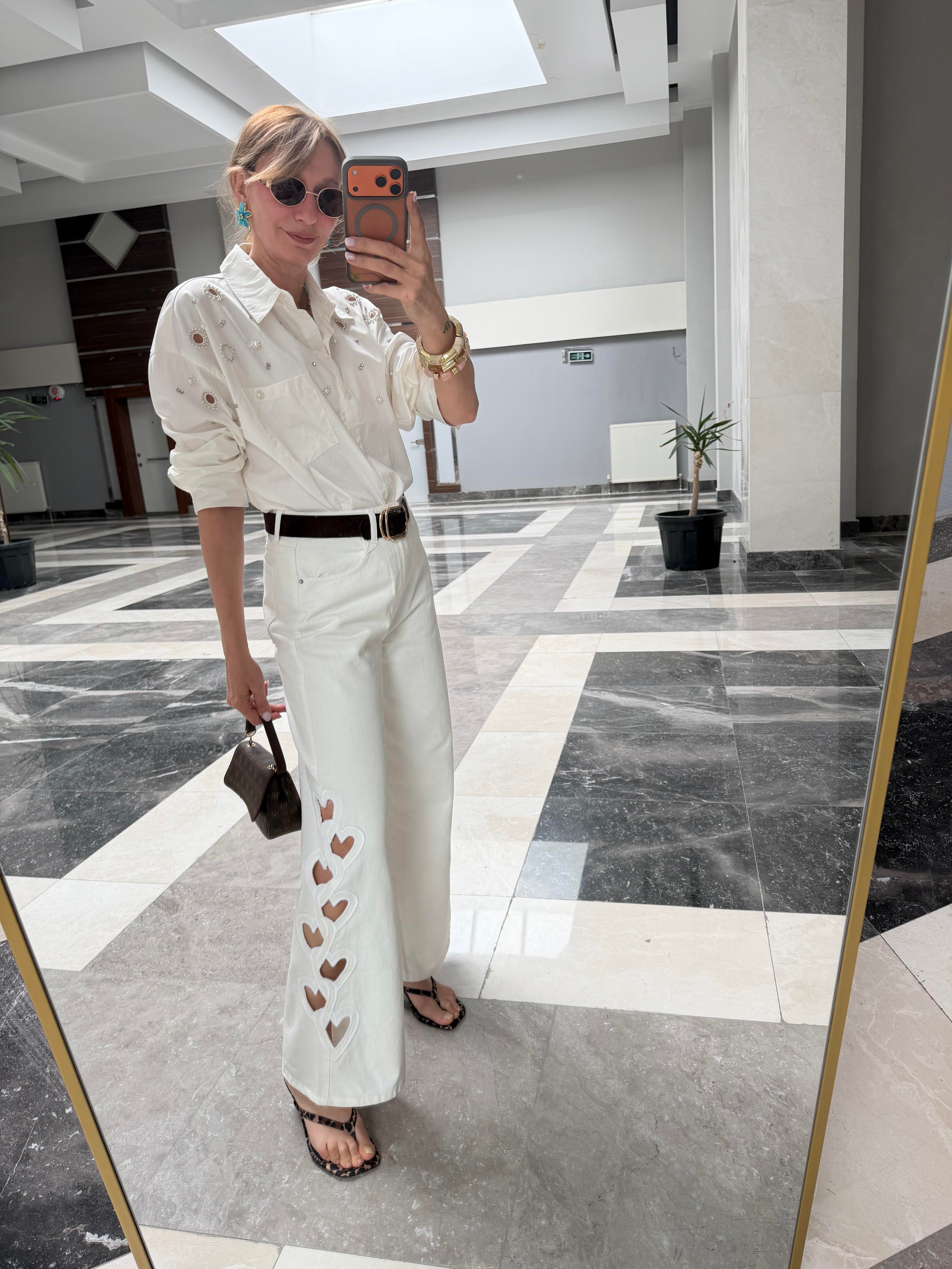Nakış İşlemeli Old Money Jean