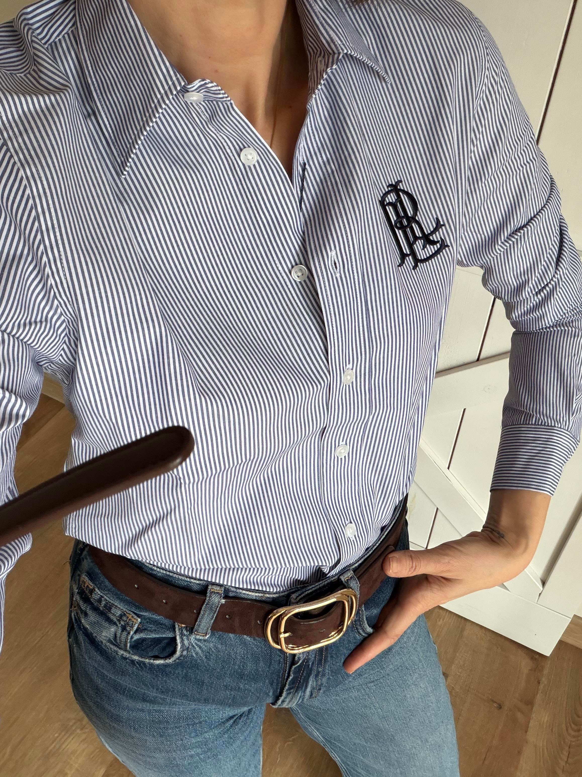 Nakış İşlemeli Oxford Gömlek