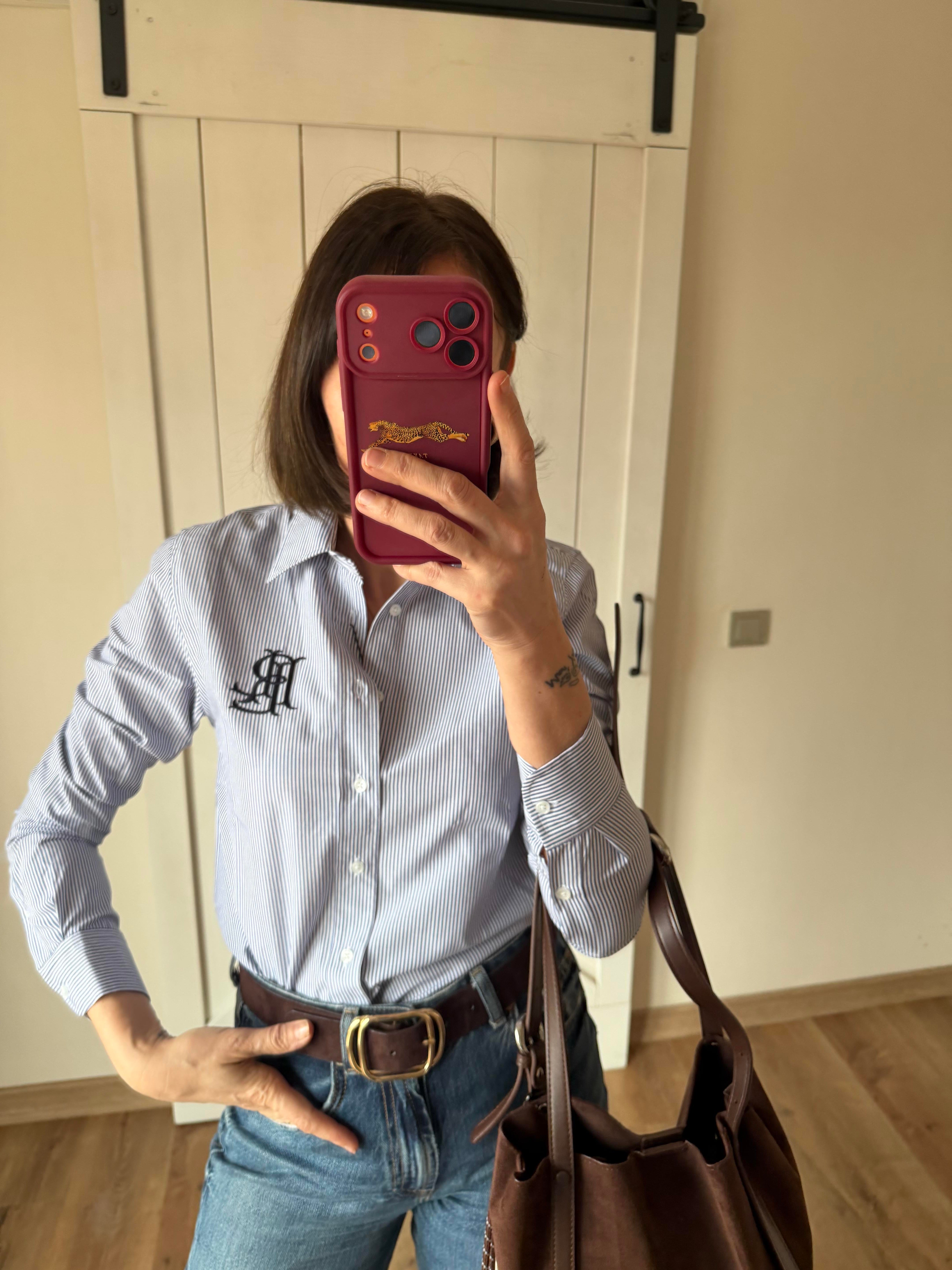 Nakış İşlemeli Oxford Gömlek