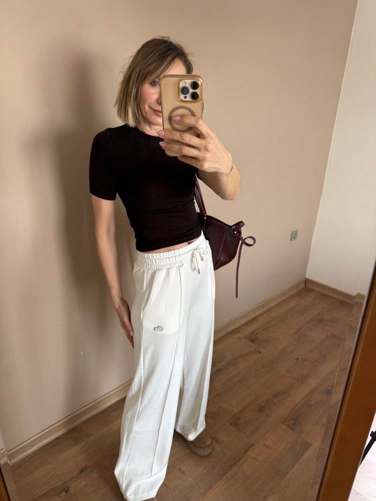 Önü Dikişli Beyaz Eşofman Altı