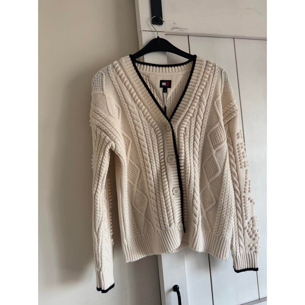 Örgü Detaylı Ekru Kadın Hırka