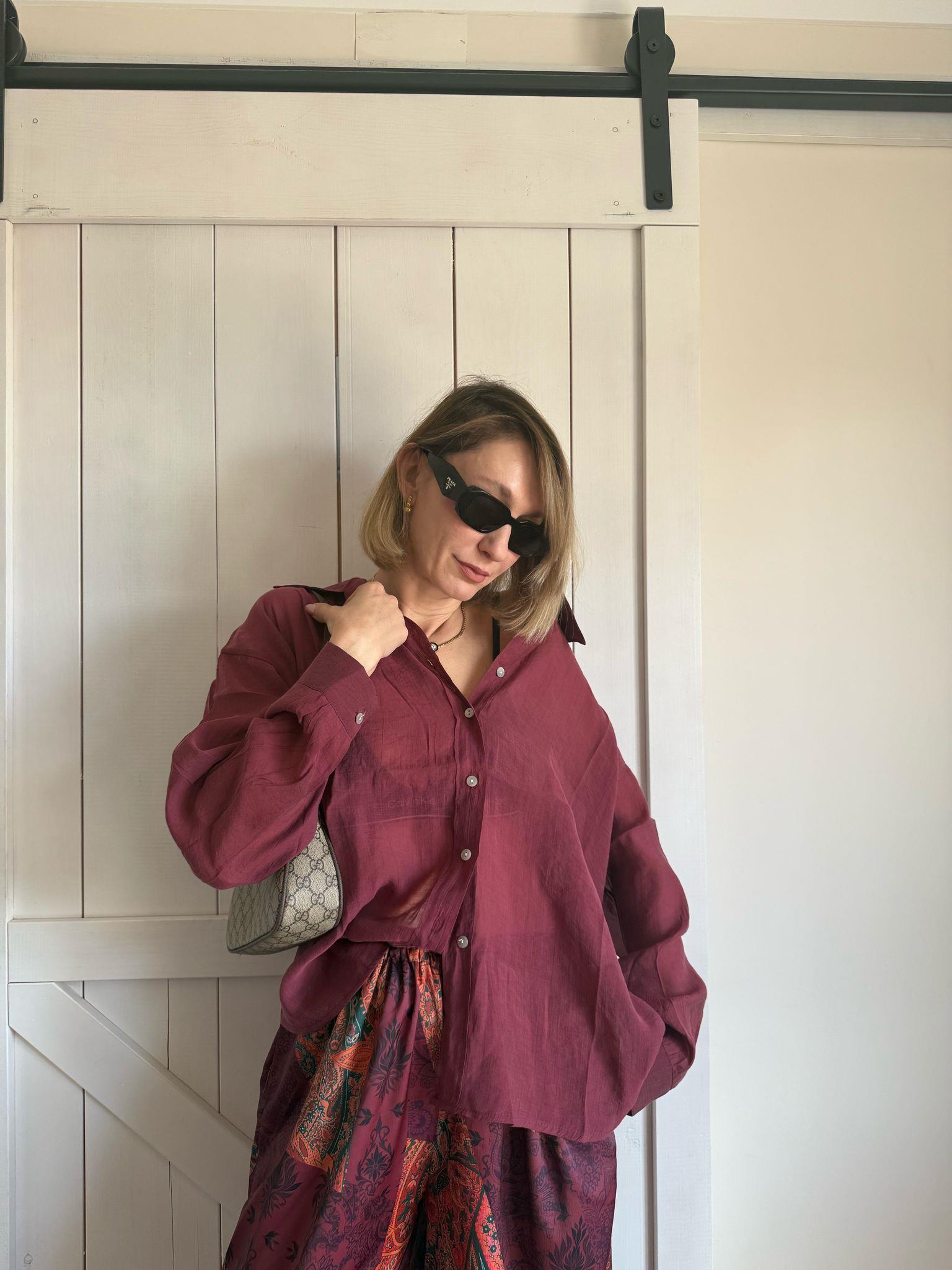 Oversize İpeksi Gömlek