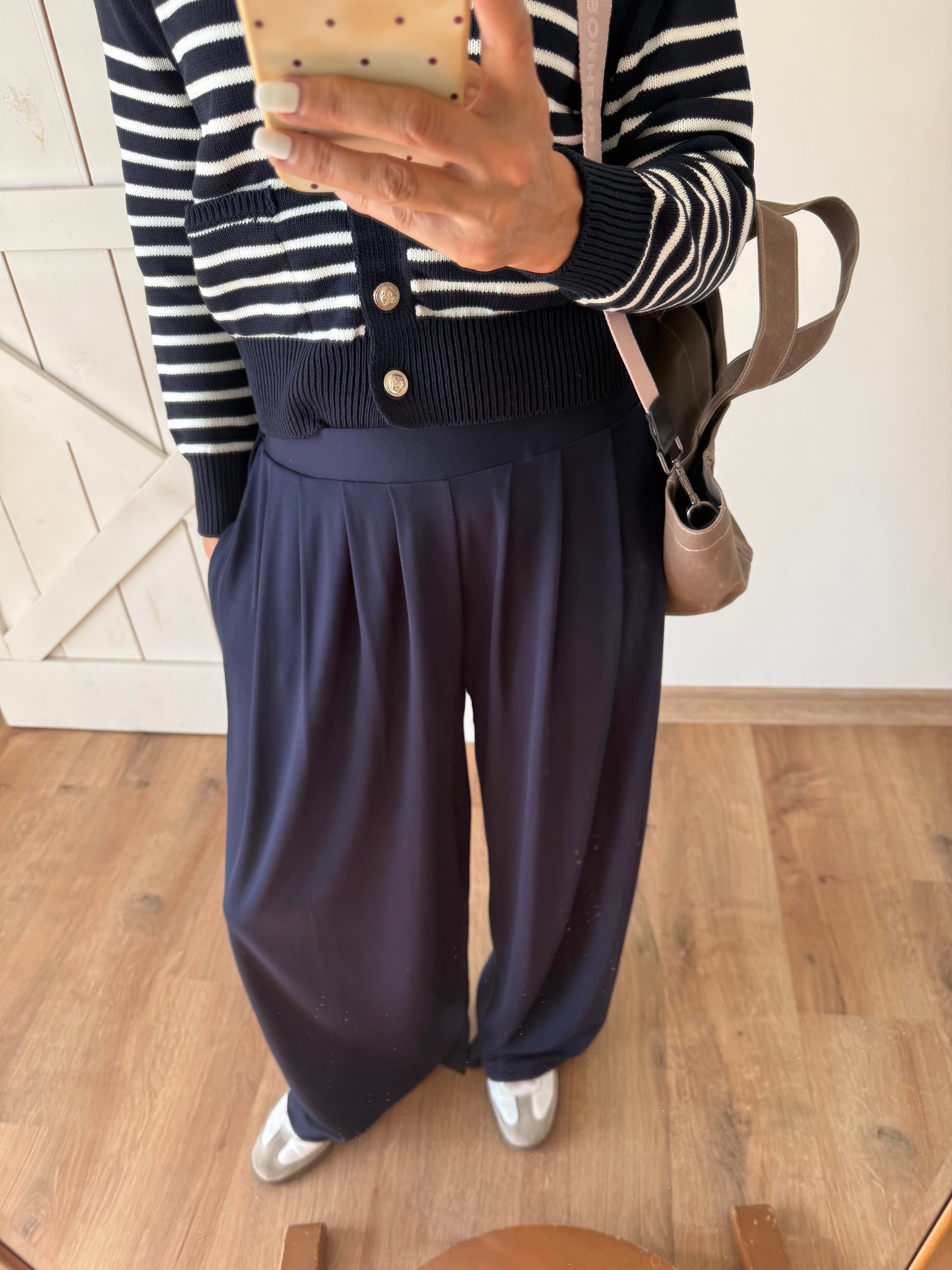 Oyş Lacivert Pileli Pantolon