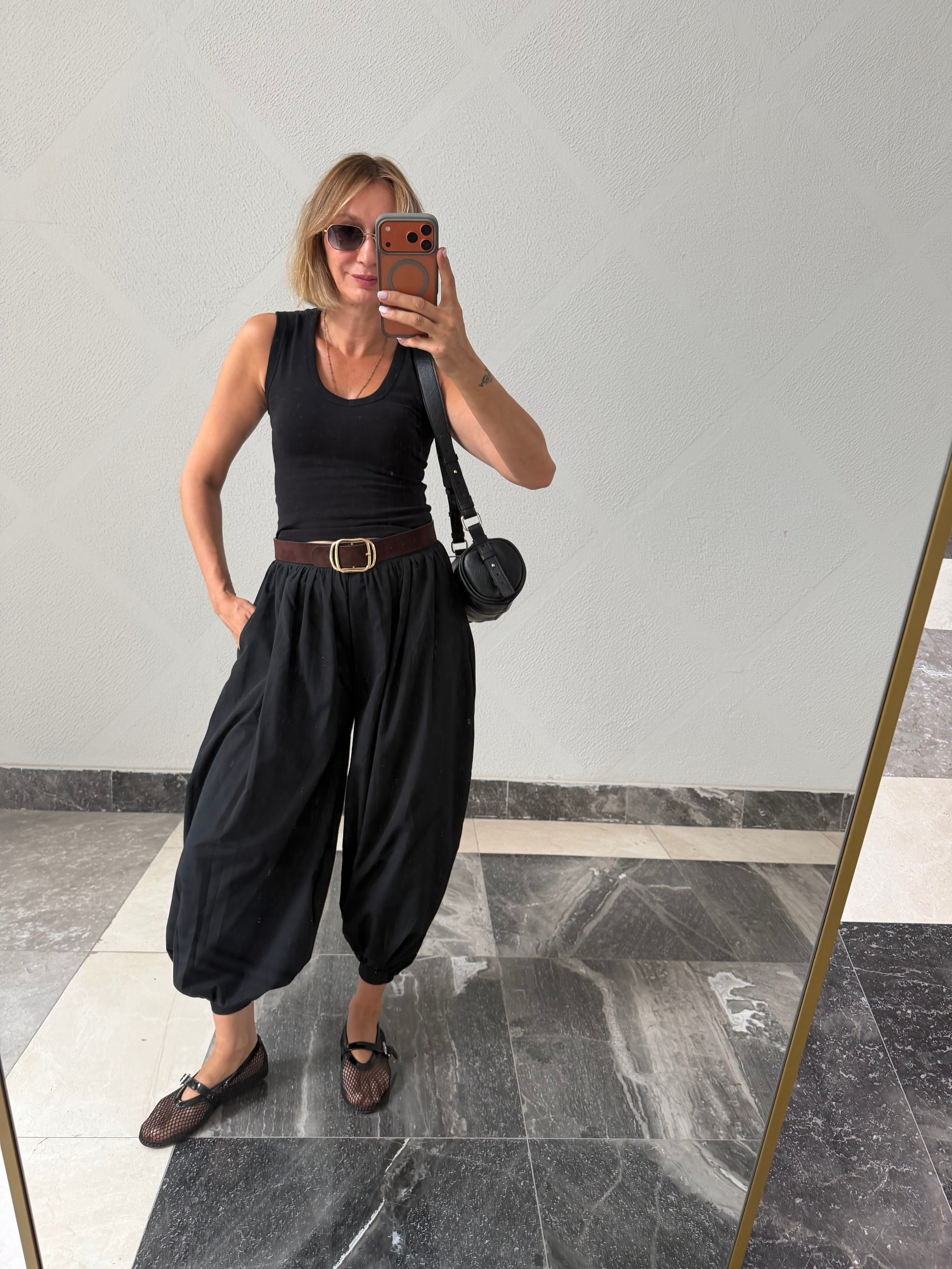 Oyş Siyah Şalvar Model Paçası Lastikli Pantolon