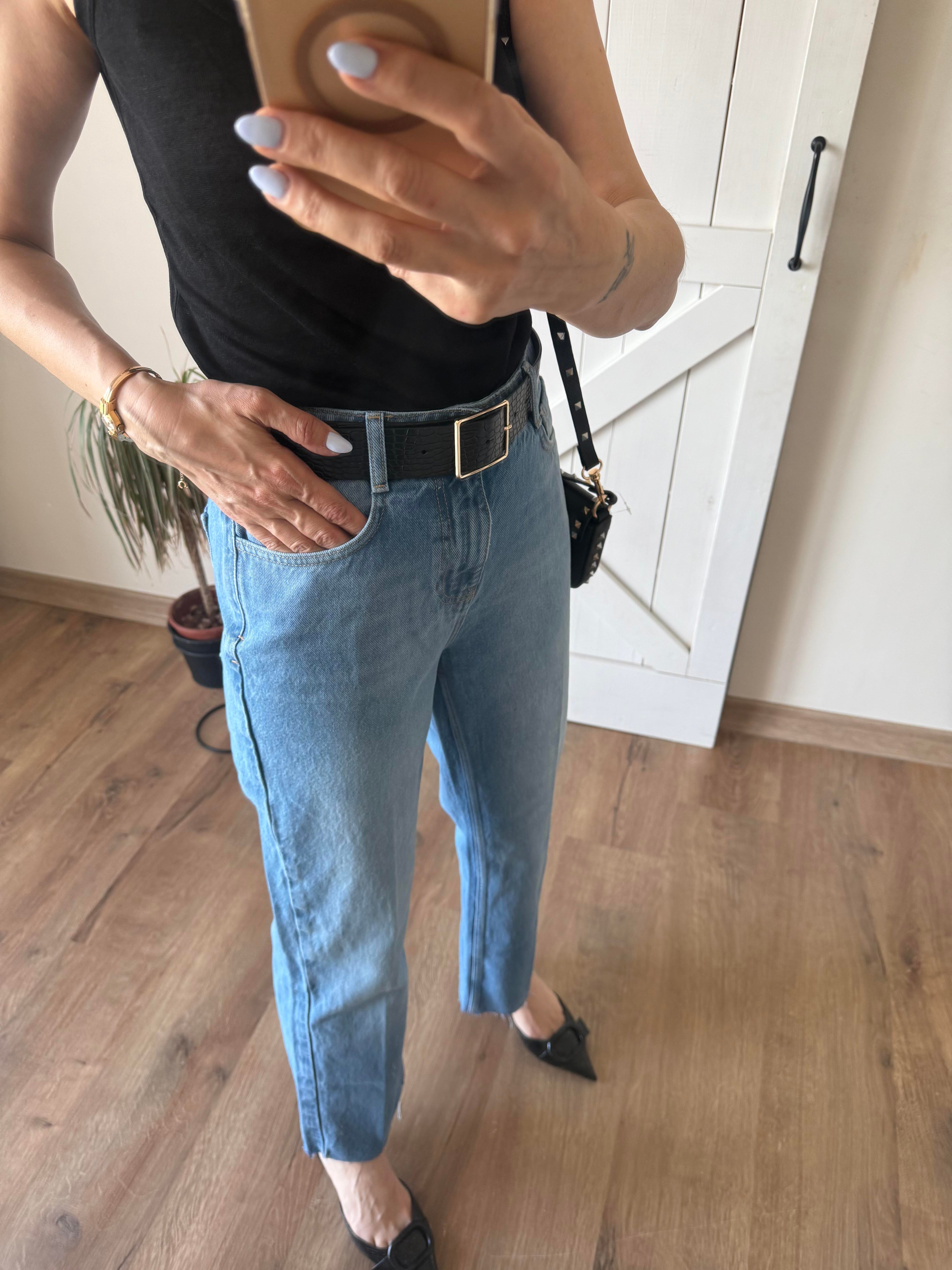 Paçası Kesik Derin Mavi Straight Jean