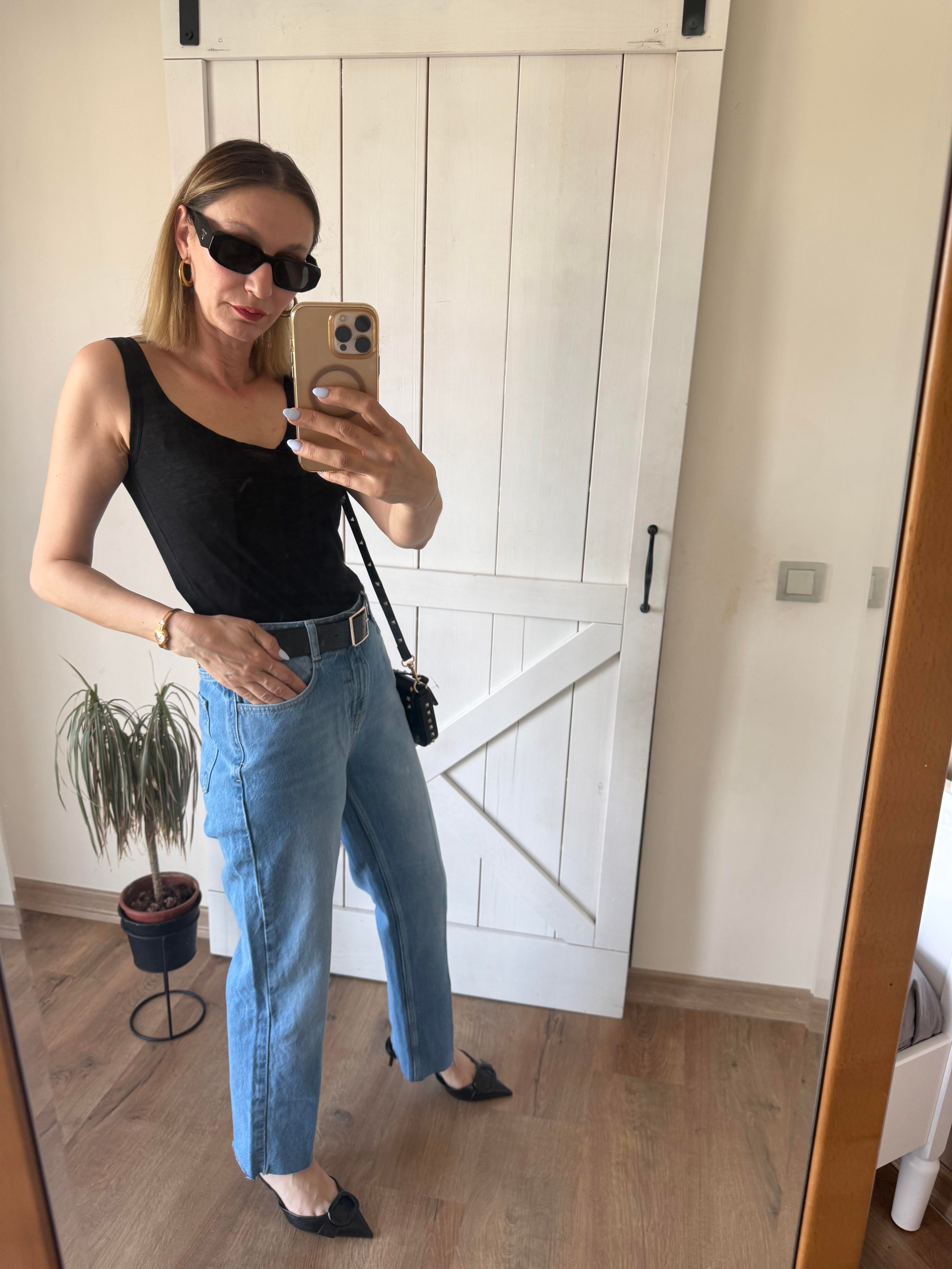 Paçası Kesik Derin Mavi Straight Jean