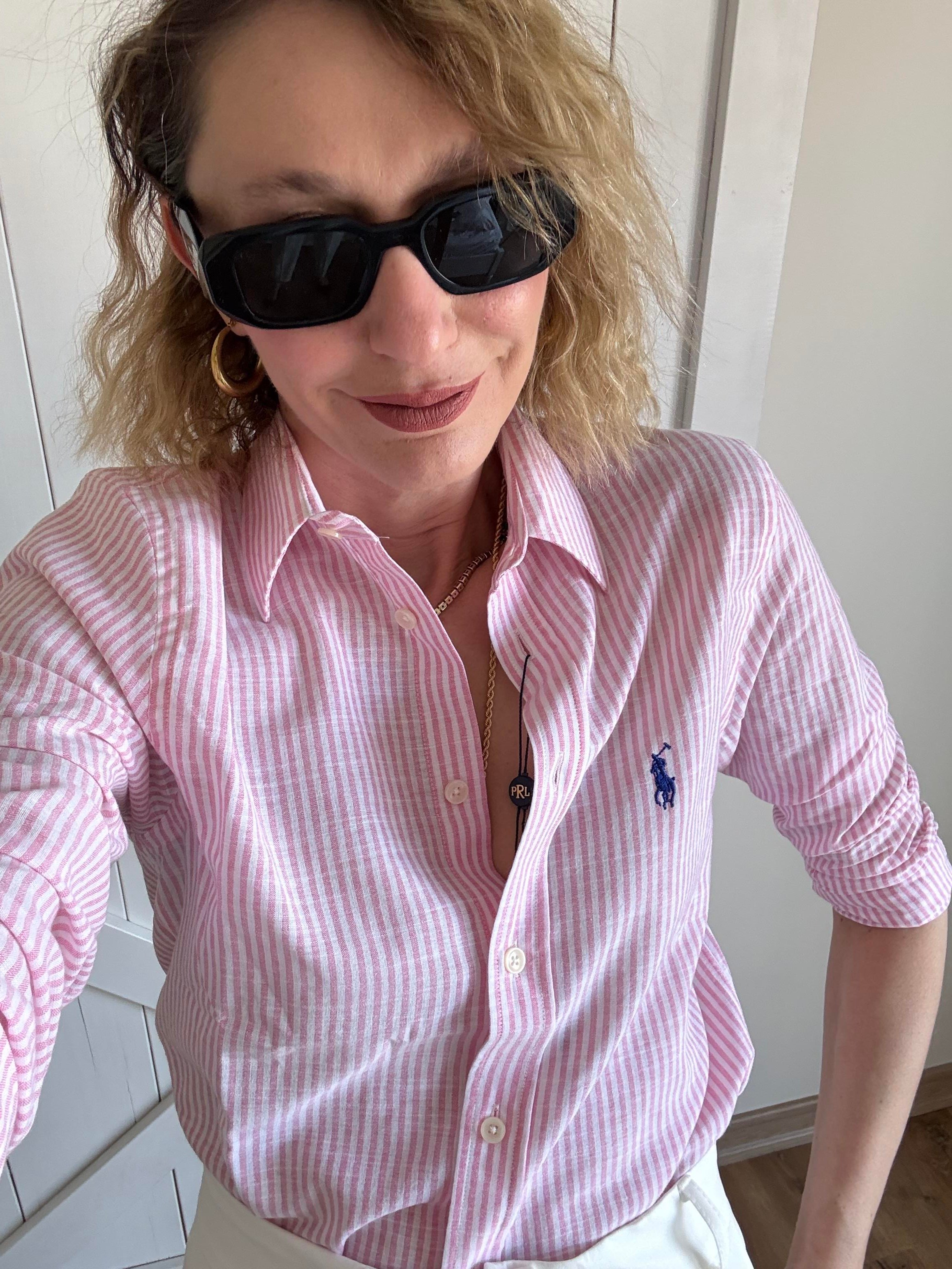 Pembe Çizgili Gömlek