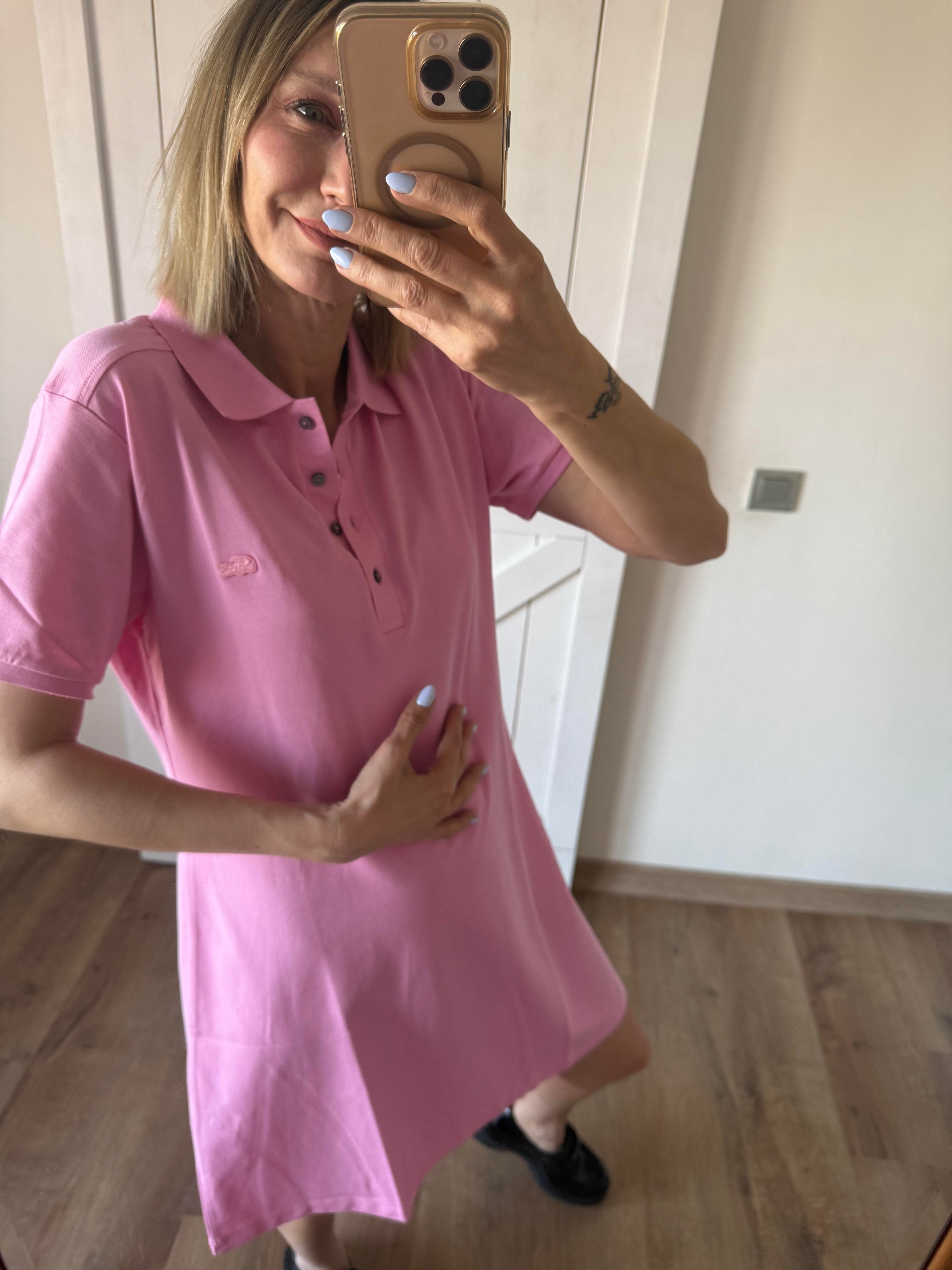 Polo Yaka Pembe Elbise