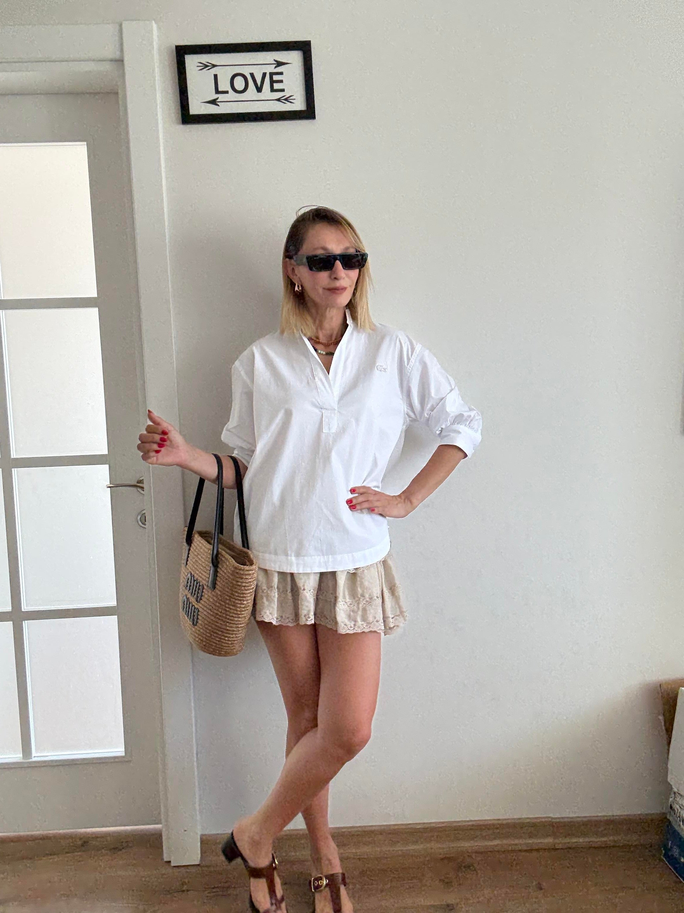 Premium Beyaz Relaxed Fit Yarım Kol Hakim Yaka Gömlek