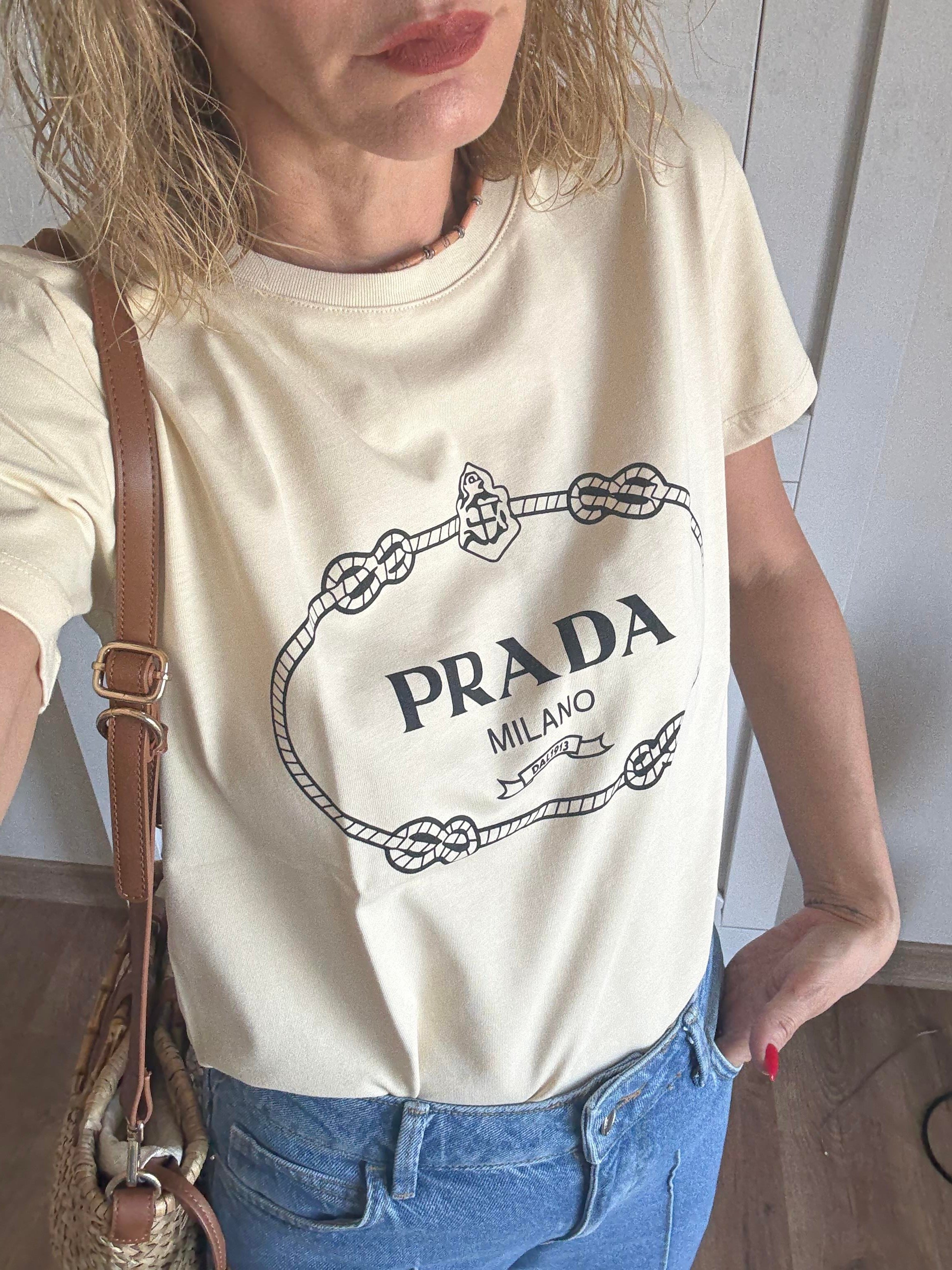 Premium Ekru P Tshirt