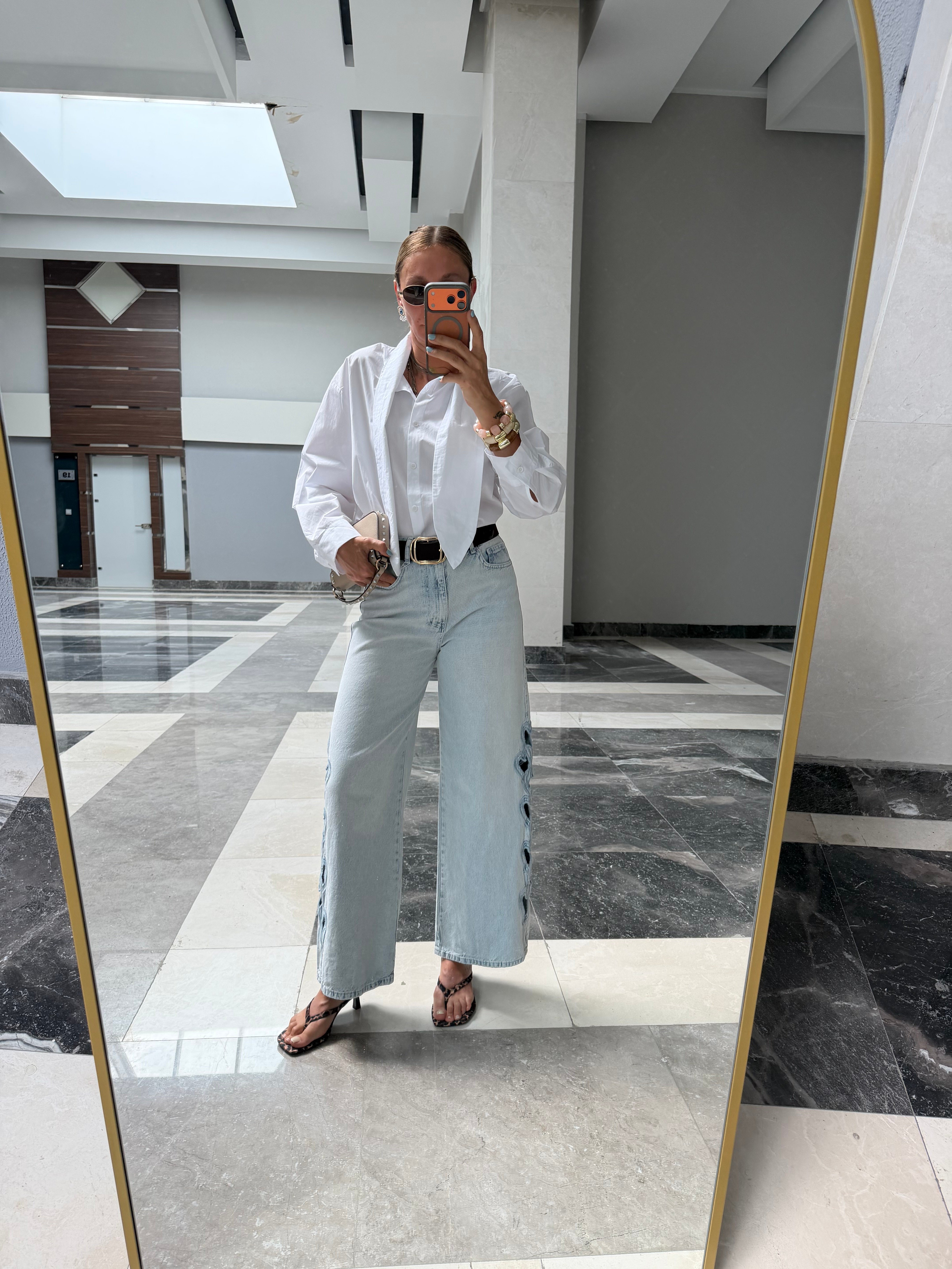 Premium Kalp Nakış Detaylı Jean