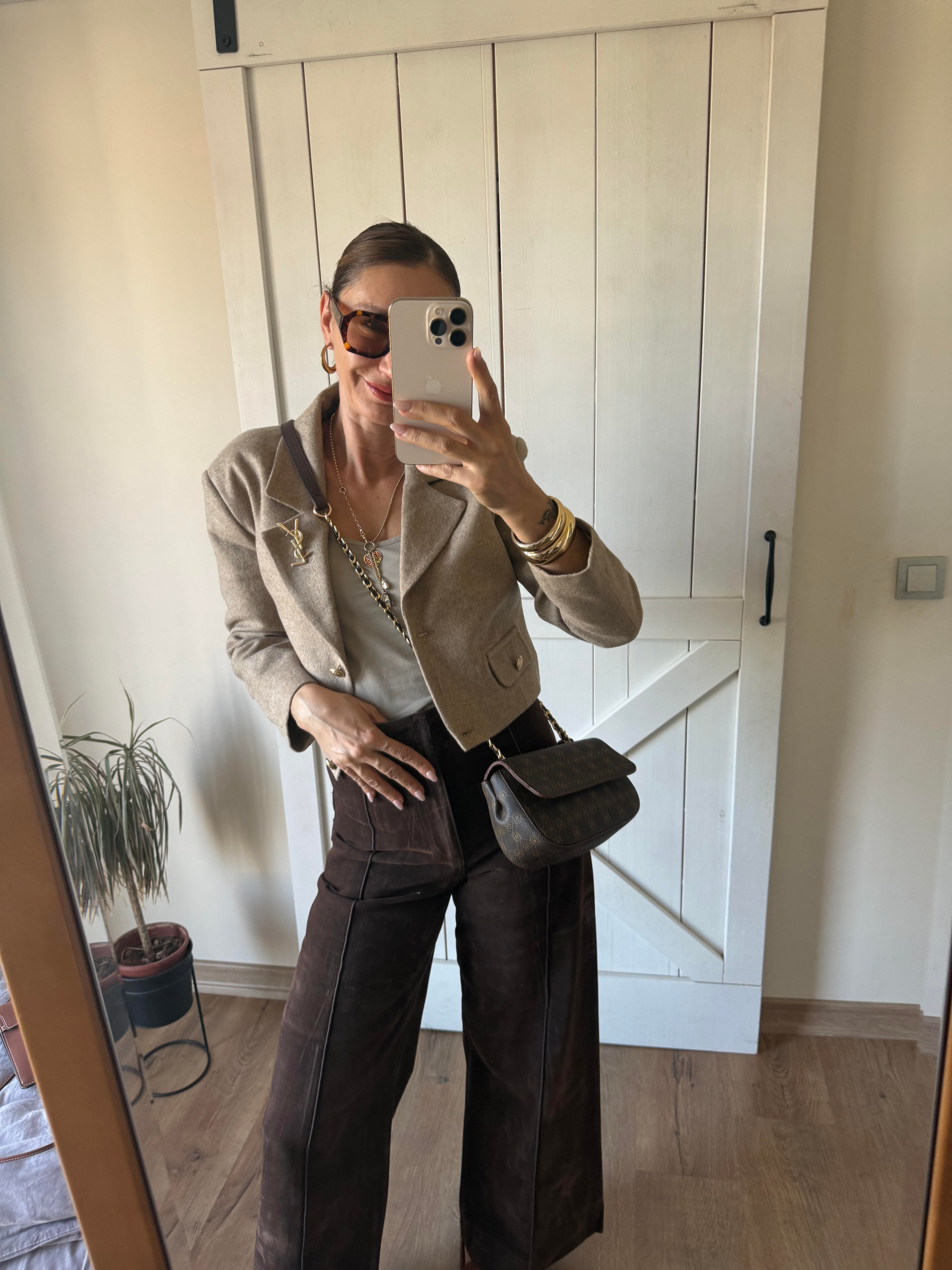 Premium Kaşe Broşlu Vizon Ceket